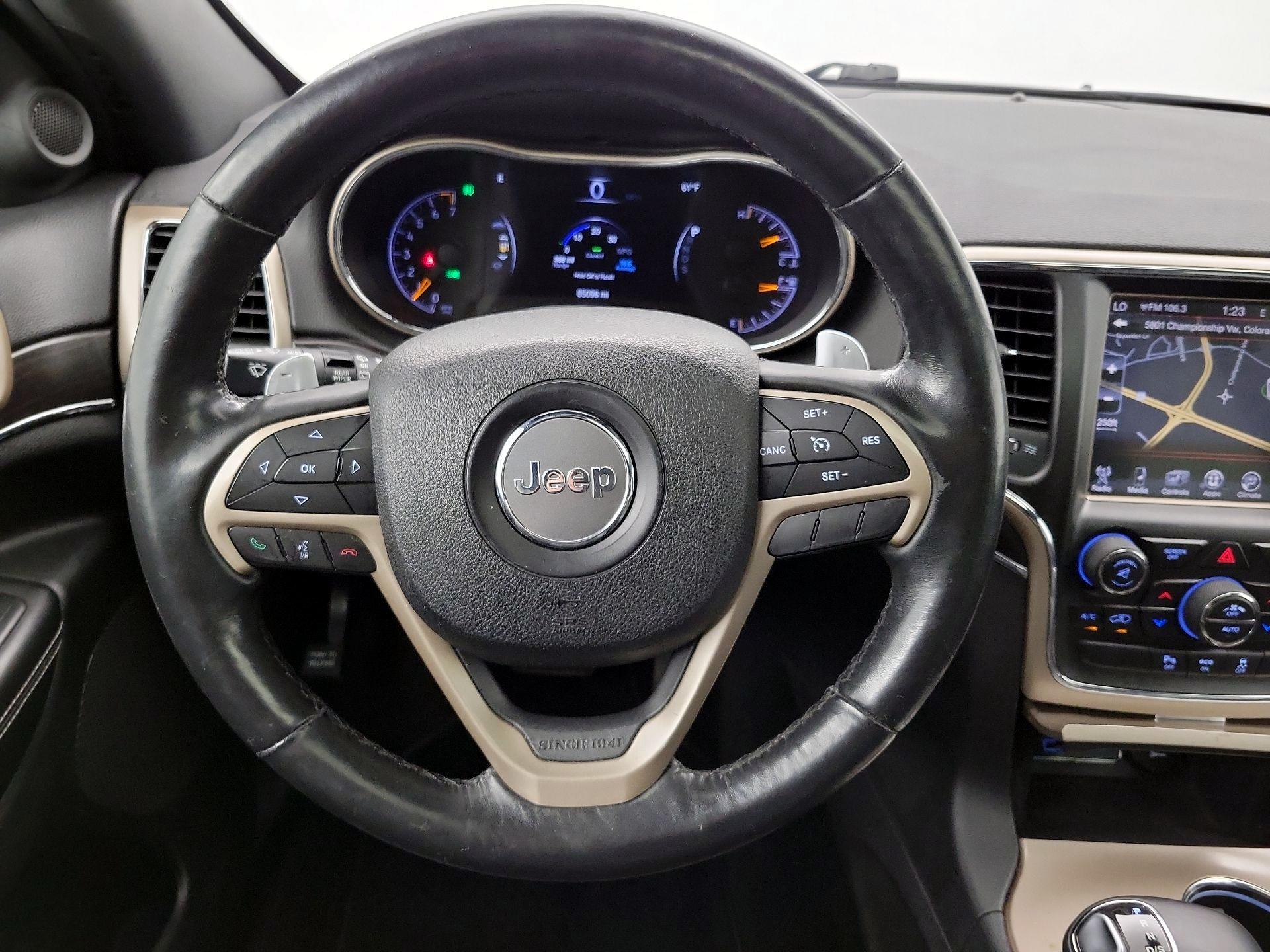 Thumbnail: 2015 Jeep Grand Cherokee - 10