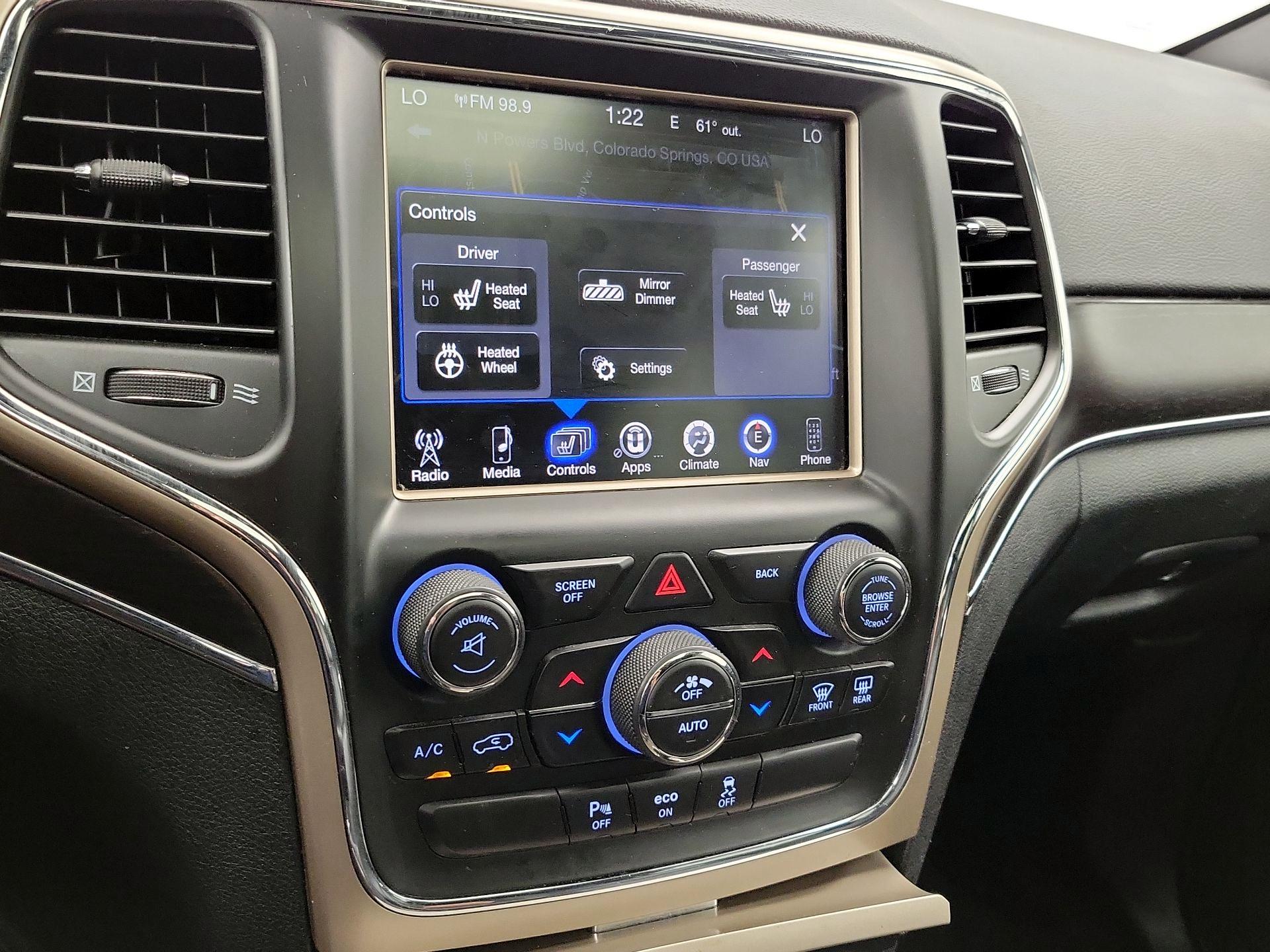 Thumbnail: 2015 Jeep Grand Cherokee - 17