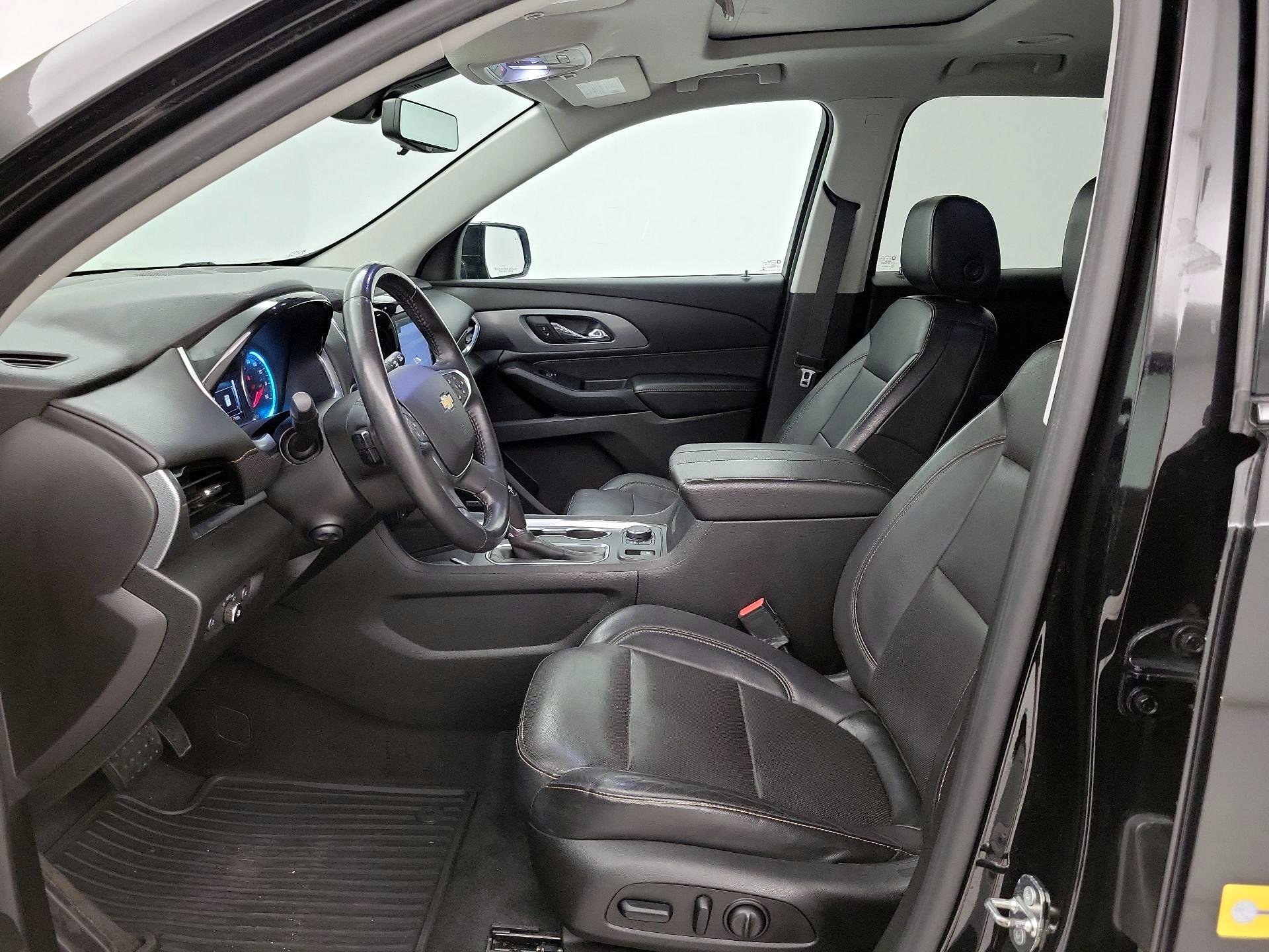 Thumbnail: 2018 Chevrolet Traverse - 11