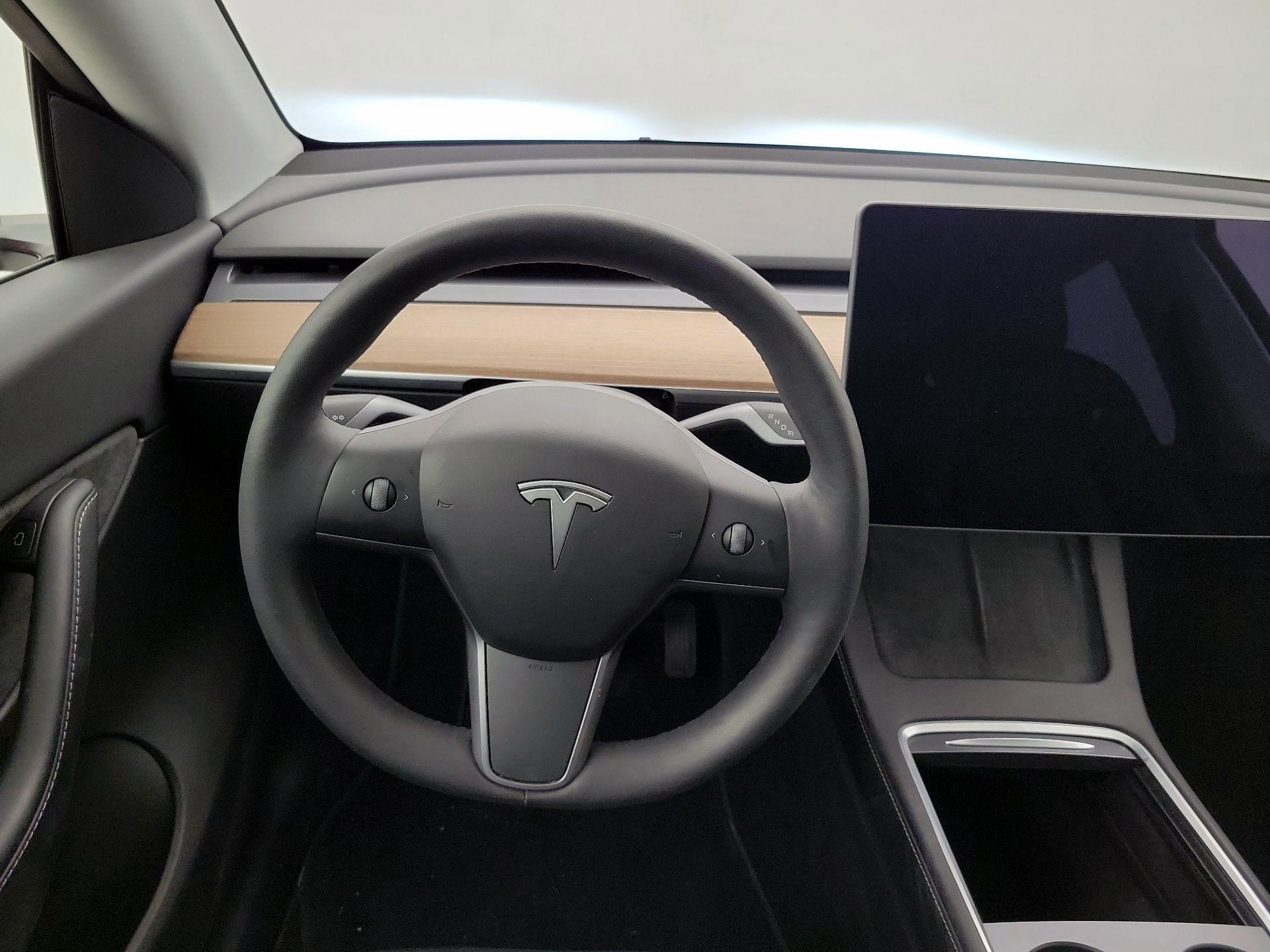 Thumbnail: 2022 Tesla Model Y - 10