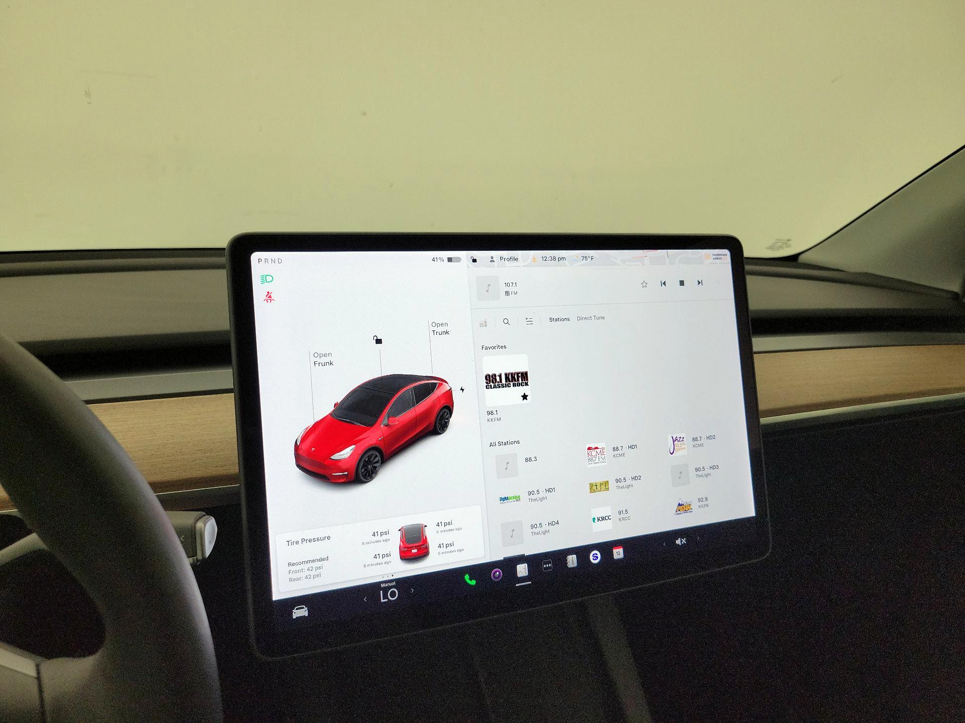 Thumbnail: 2022 Tesla Model Y - 15
