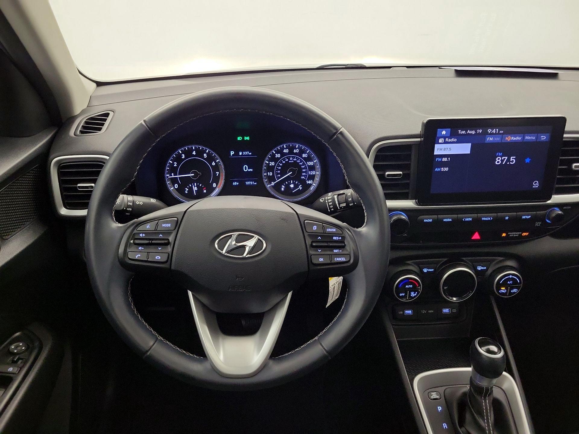 Thumbnail: 2022 Hyundai Venue - 10