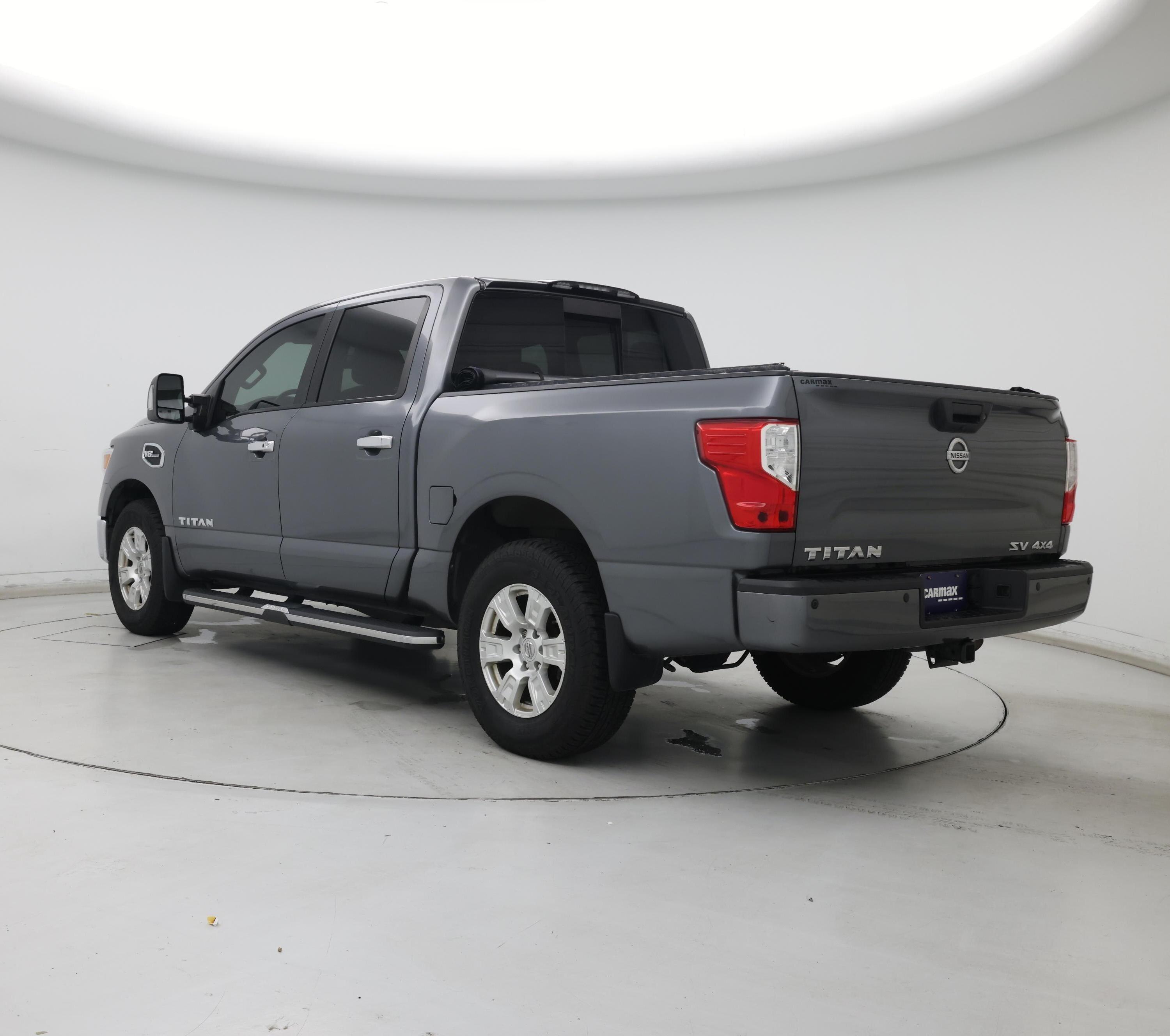 Thumbnail: 2017 Nissan Titan - 2