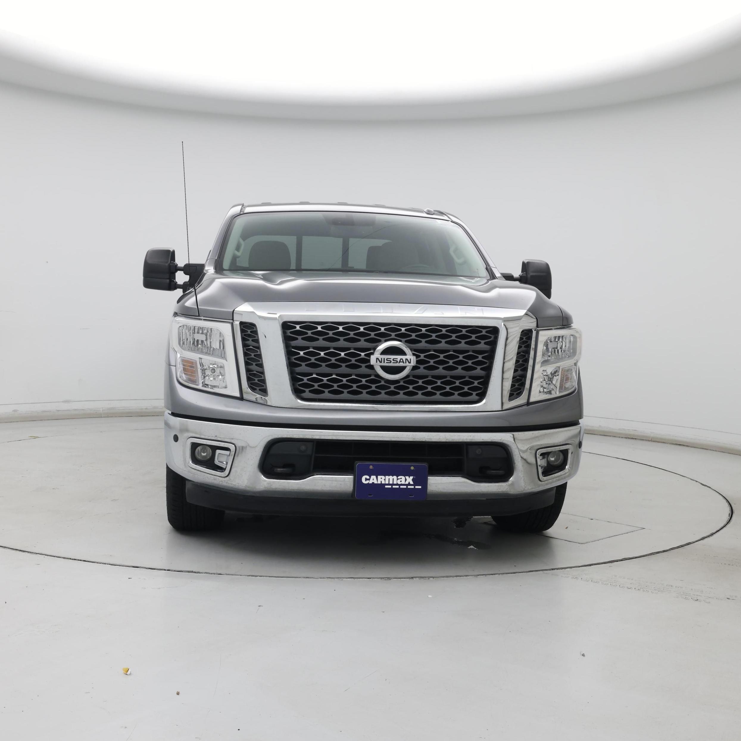 Thumbnail: 2017 Nissan Titan - 5