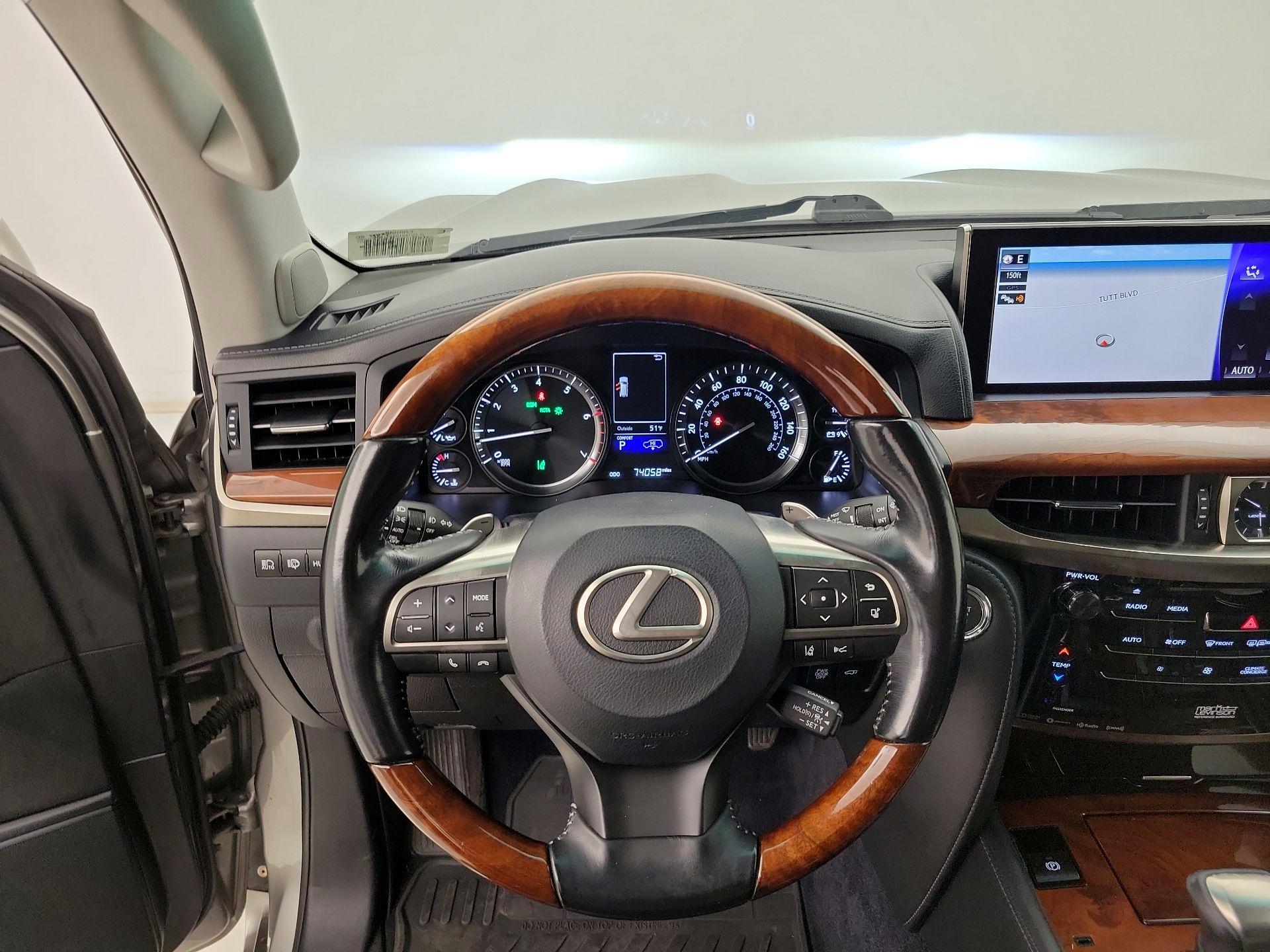 Thumbnail: 2017 Lexus LX - 10