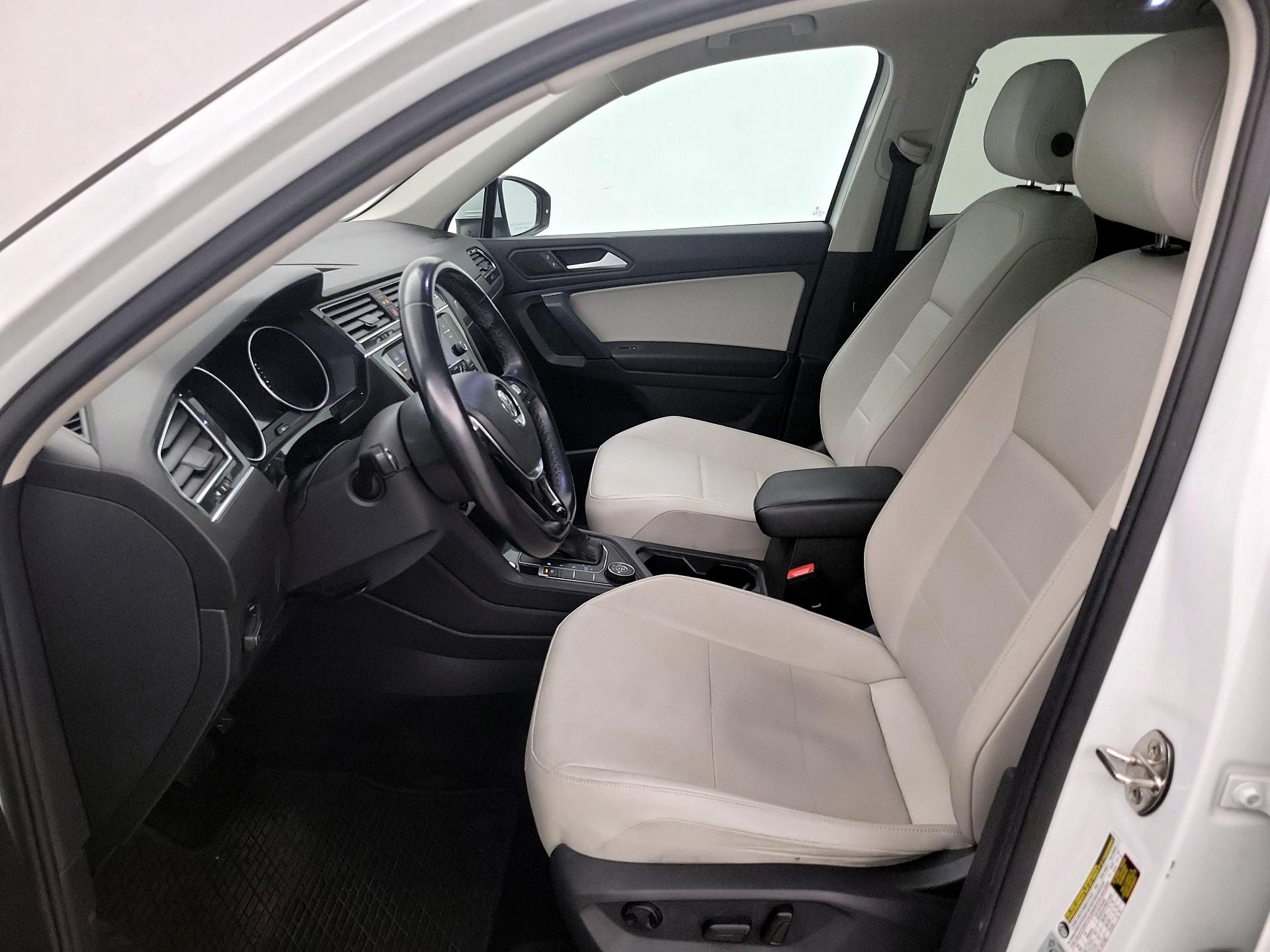 Thumbnail: 2019 Volkswagen Tiguan - 11