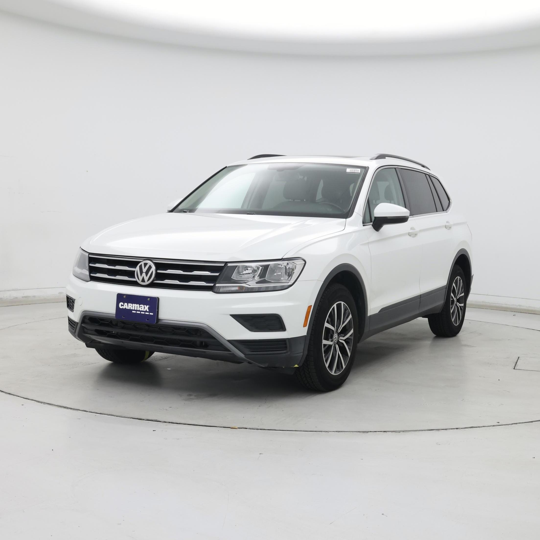 Thumbnail: 2019 Volkswagen Tiguan - 4