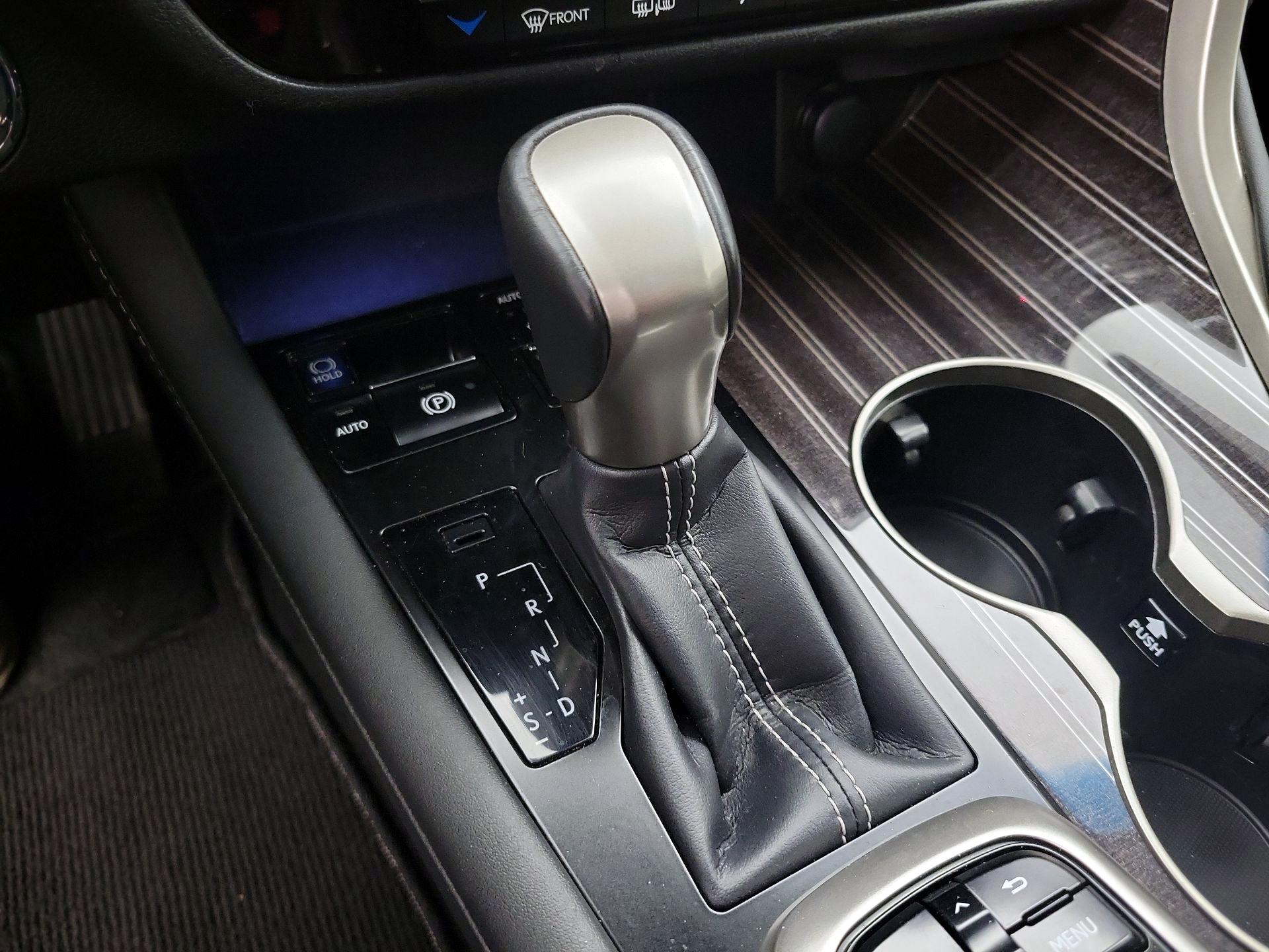 Thumbnail: 2019 Lexus RX - 18
