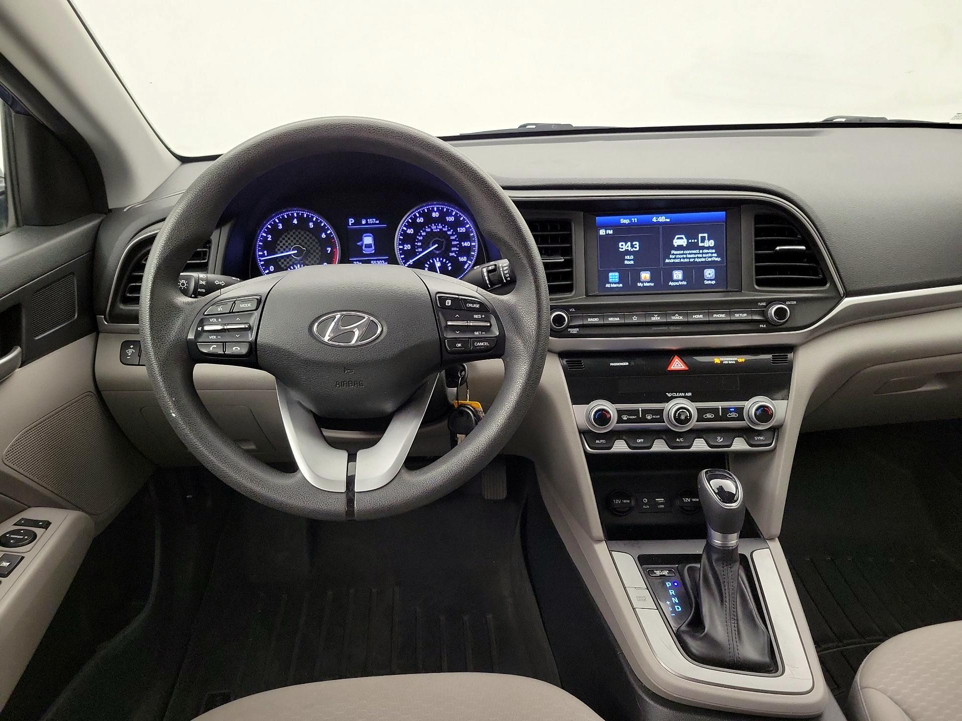 Thumbnail: 2020 Hyundai Elantra - 10