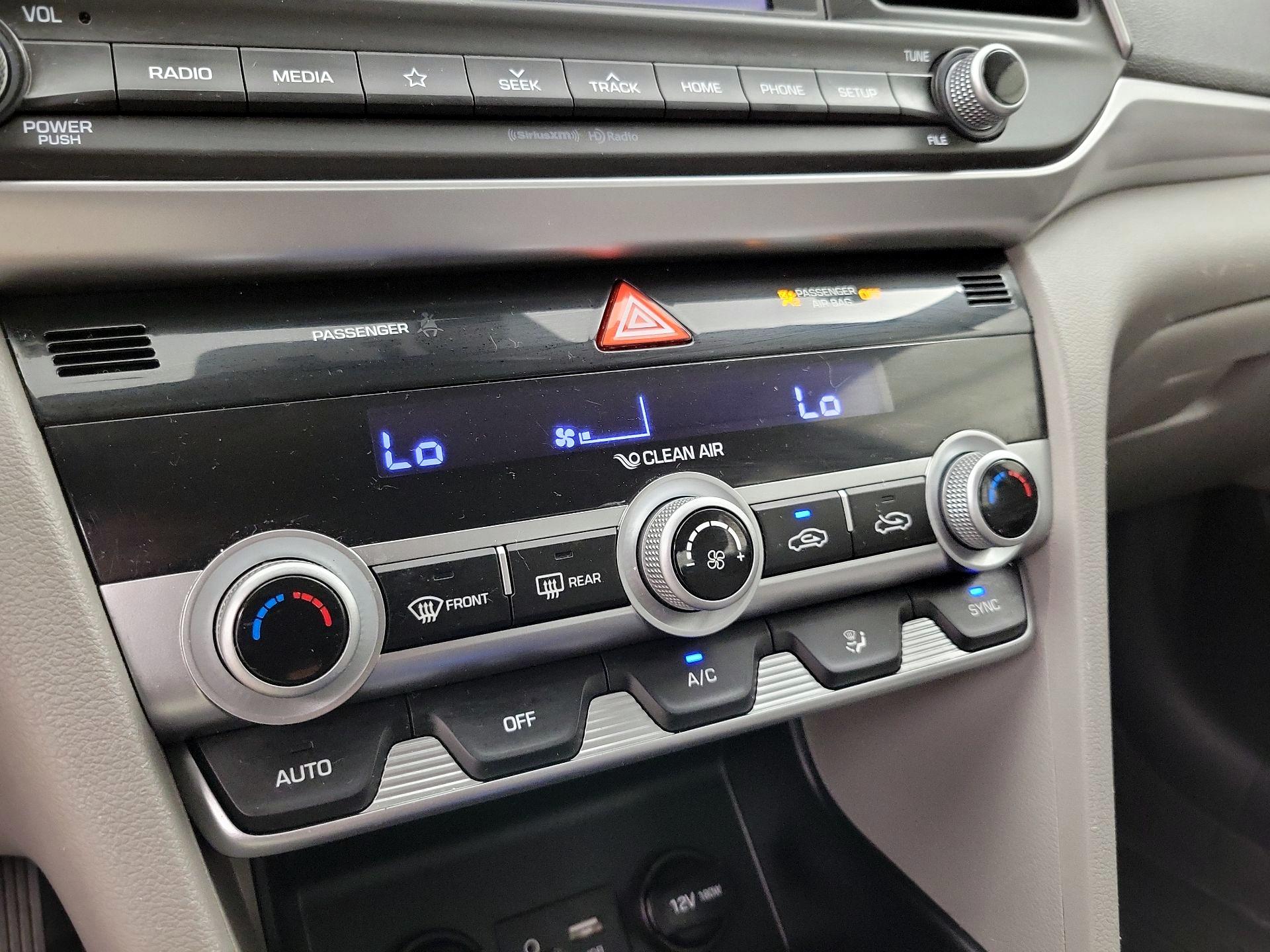 Thumbnail: 2020 Hyundai Elantra - 16