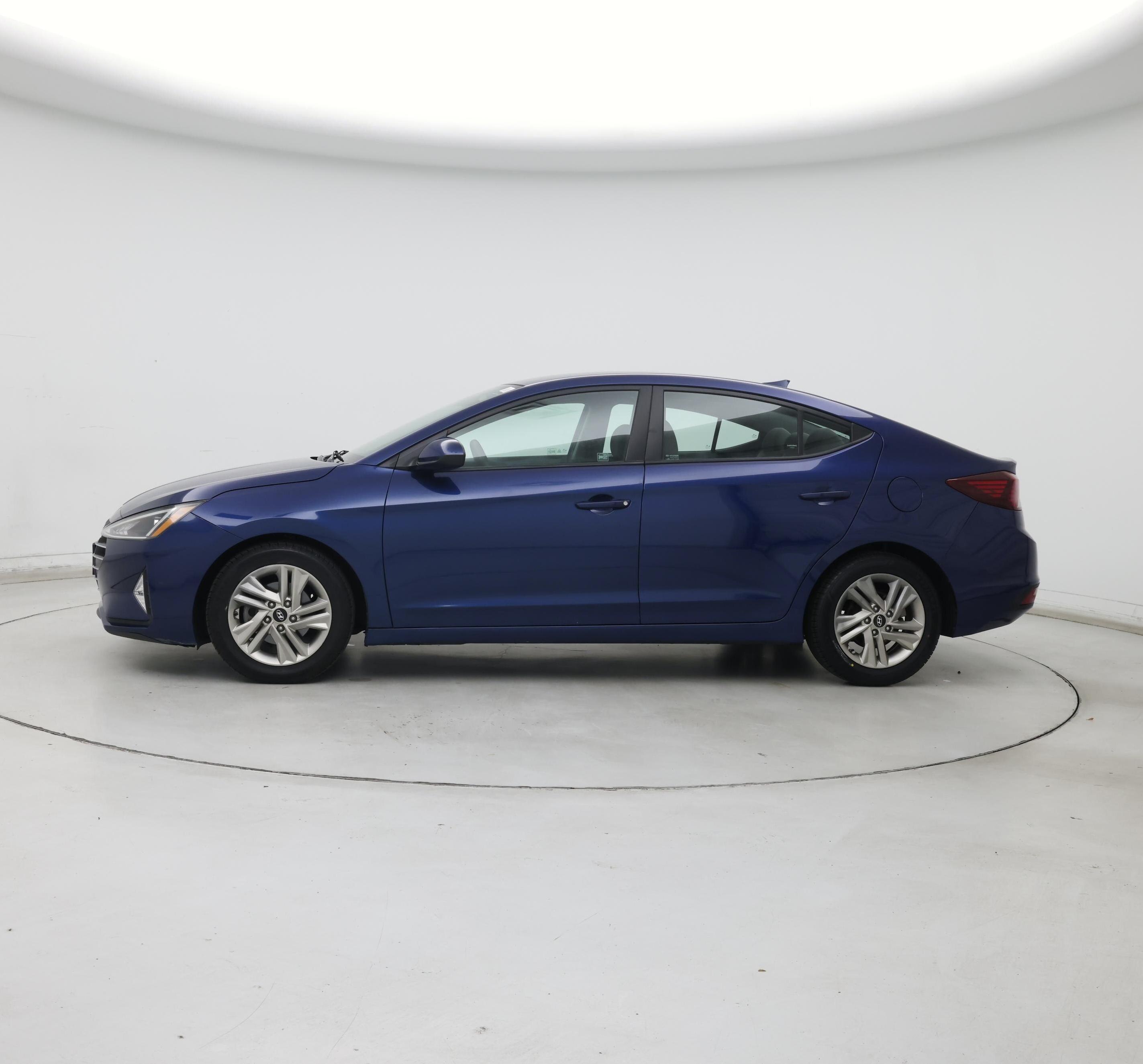 Thumbnail: 2020 Hyundai Elantra - 3