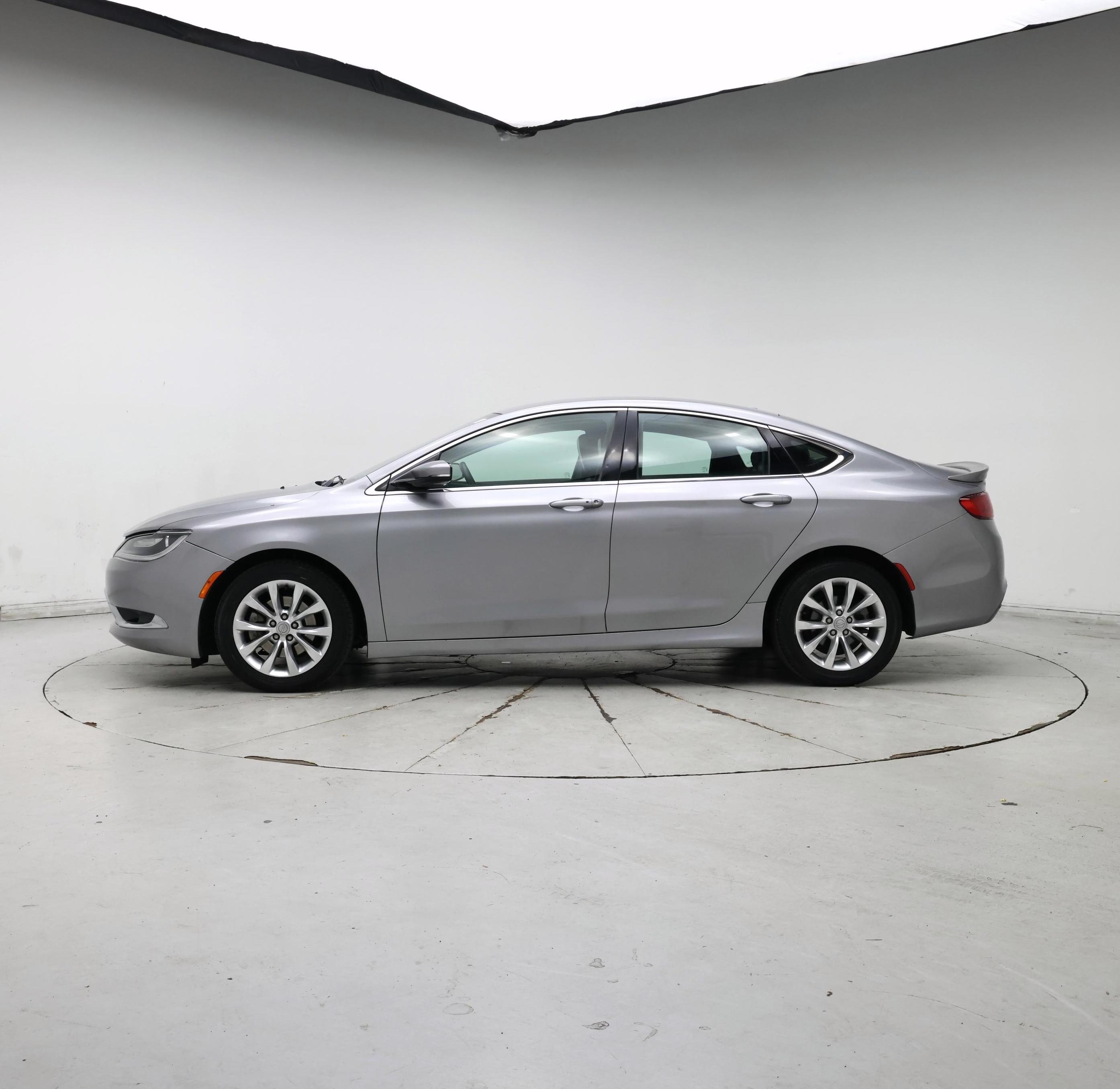 Thumbnail: 2015 Chrysler 200 - 3