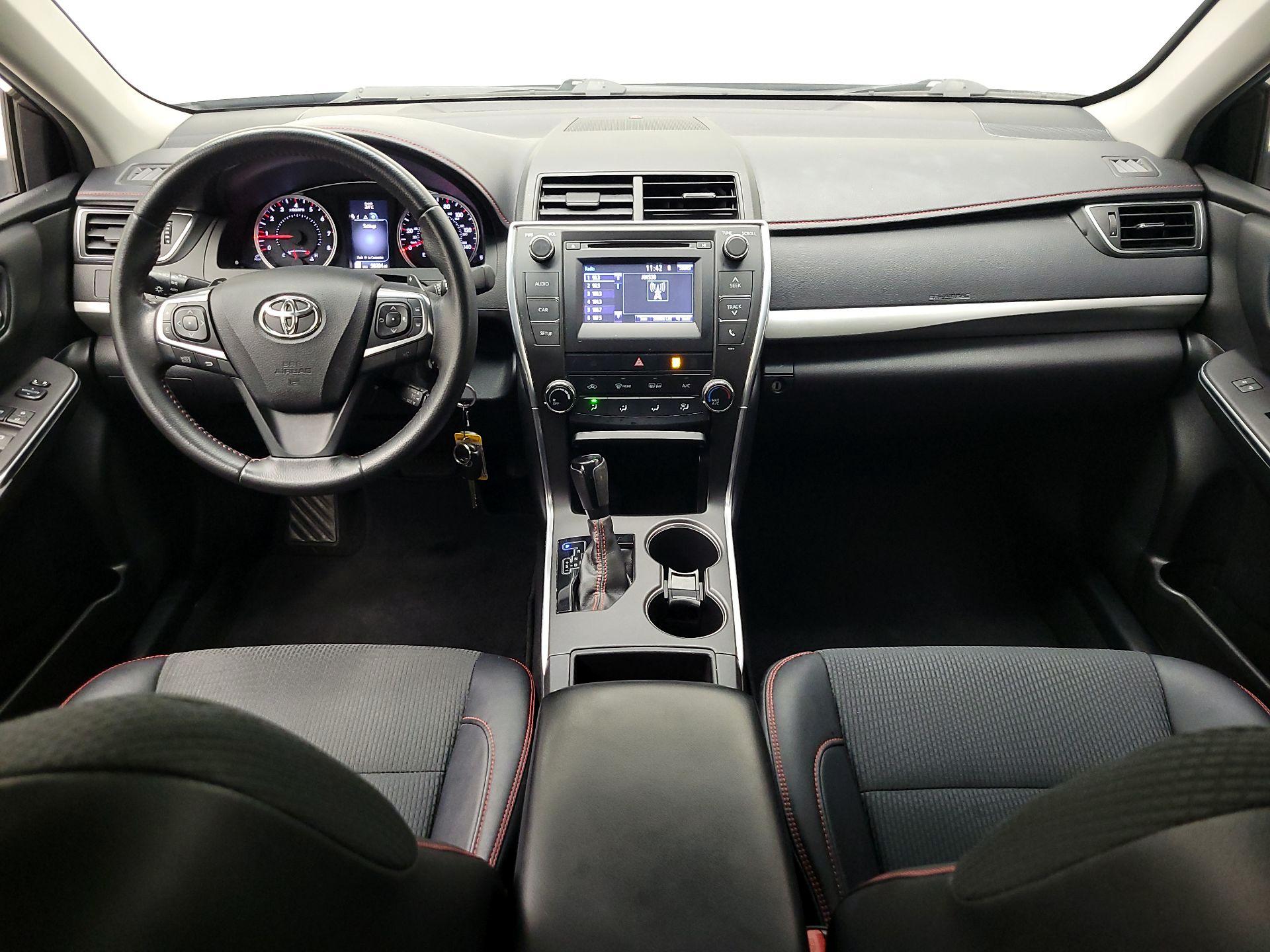 Thumbnail: 2017 Toyota Camry - 9