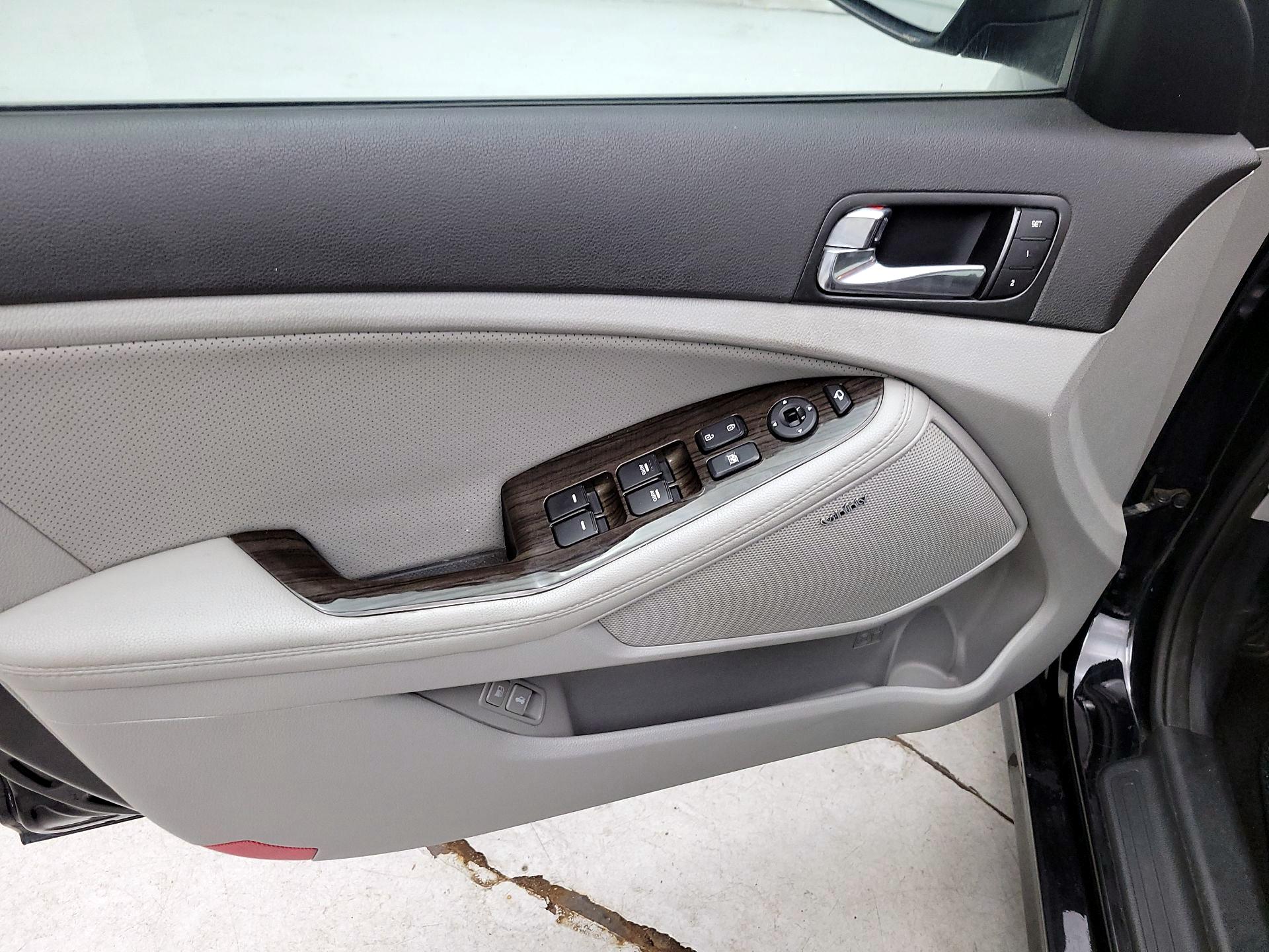 Thumbnail: 2014 Kia Optima - 12
