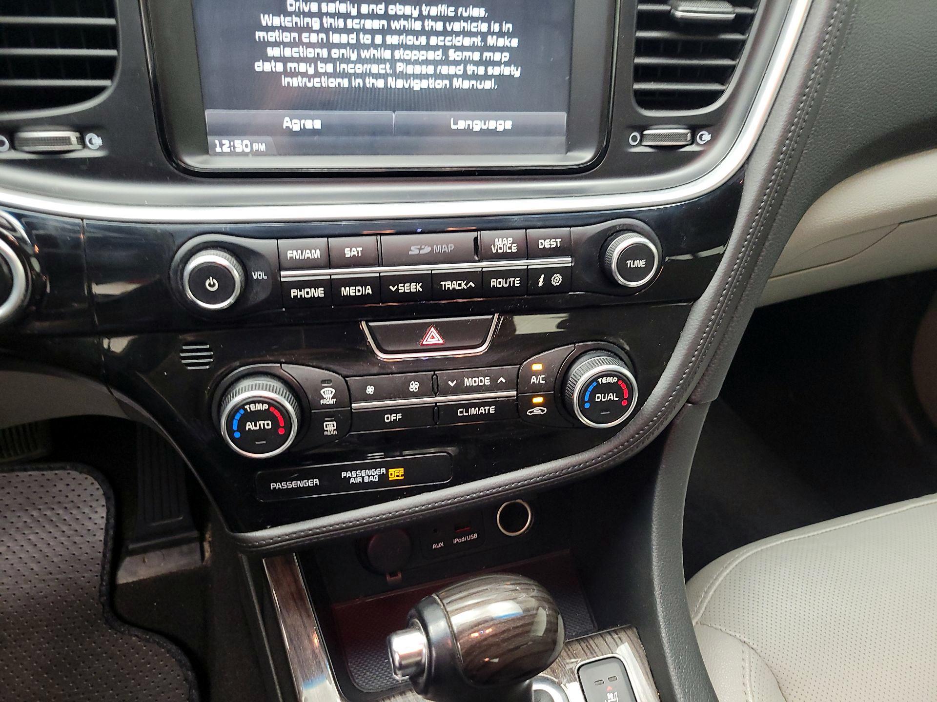 Thumbnail: 2014 Kia Optima - 17