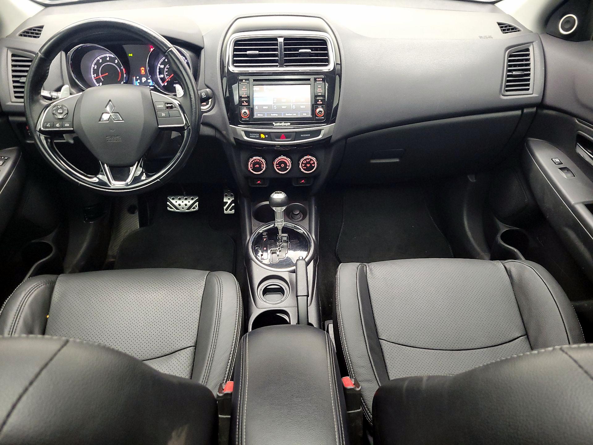 Thumbnail: 2016 Mitsubishi Outlander Sport - 9