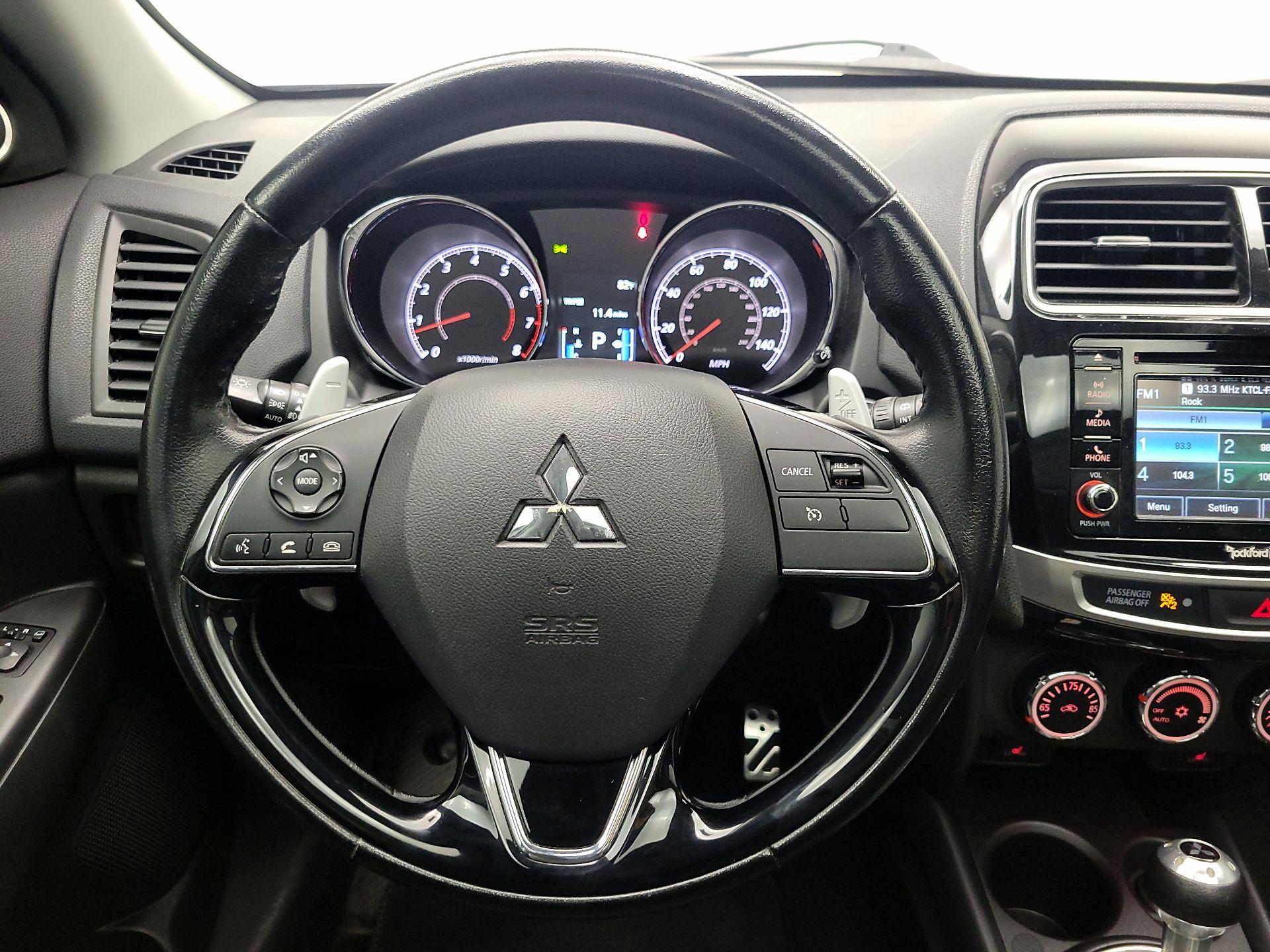 Thumbnail: 2016 Mitsubishi Outlander Sport - 10
