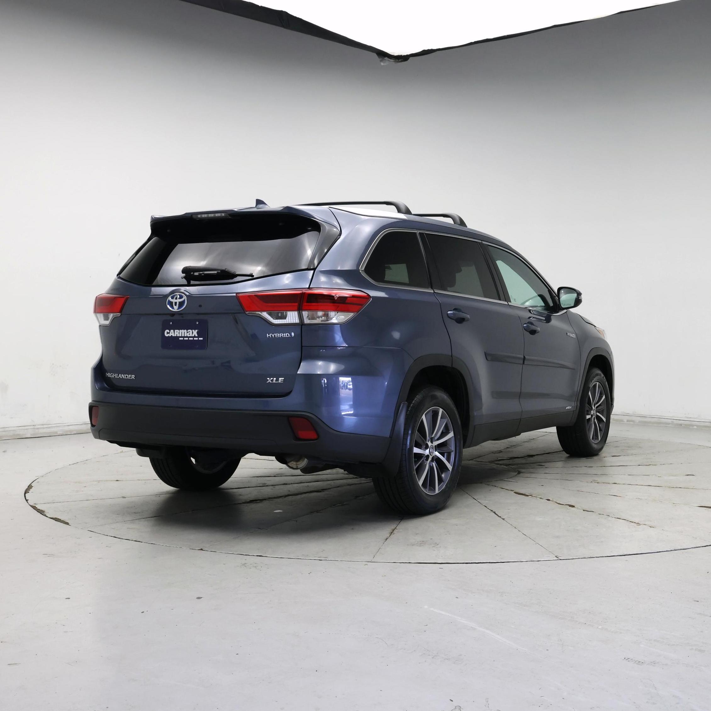 Thumbnail: 2019 Toyota Highlander - 8