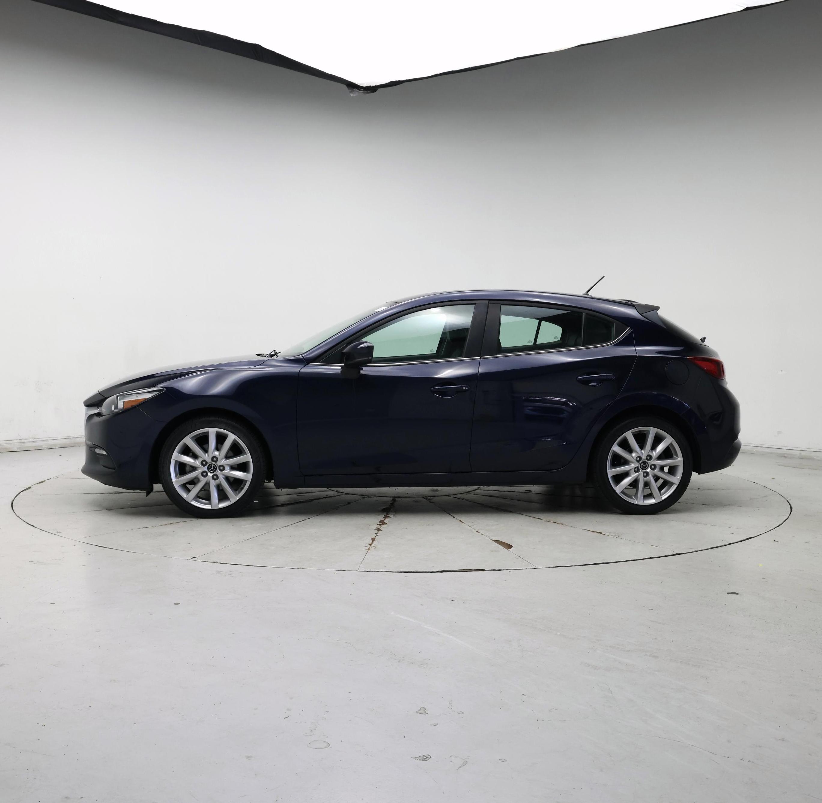 Thumbnail: 2017 Mazda Mazda3 - 3