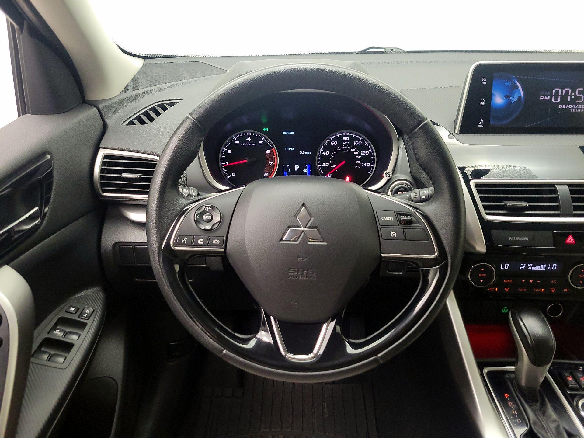Thumbnail: 2019 Mitsubishi Eclipse Cross - 10