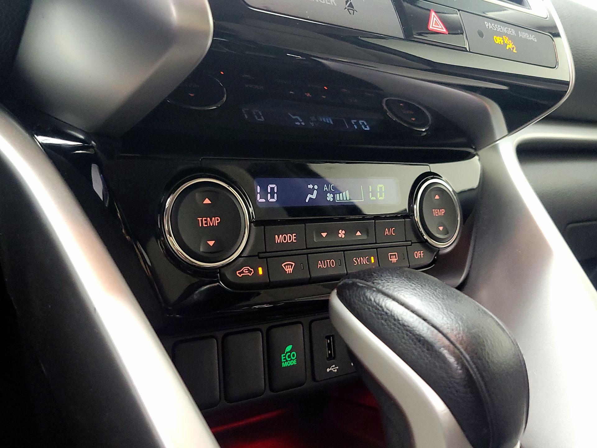 Thumbnail: 2019 Mitsubishi Eclipse Cross - 16