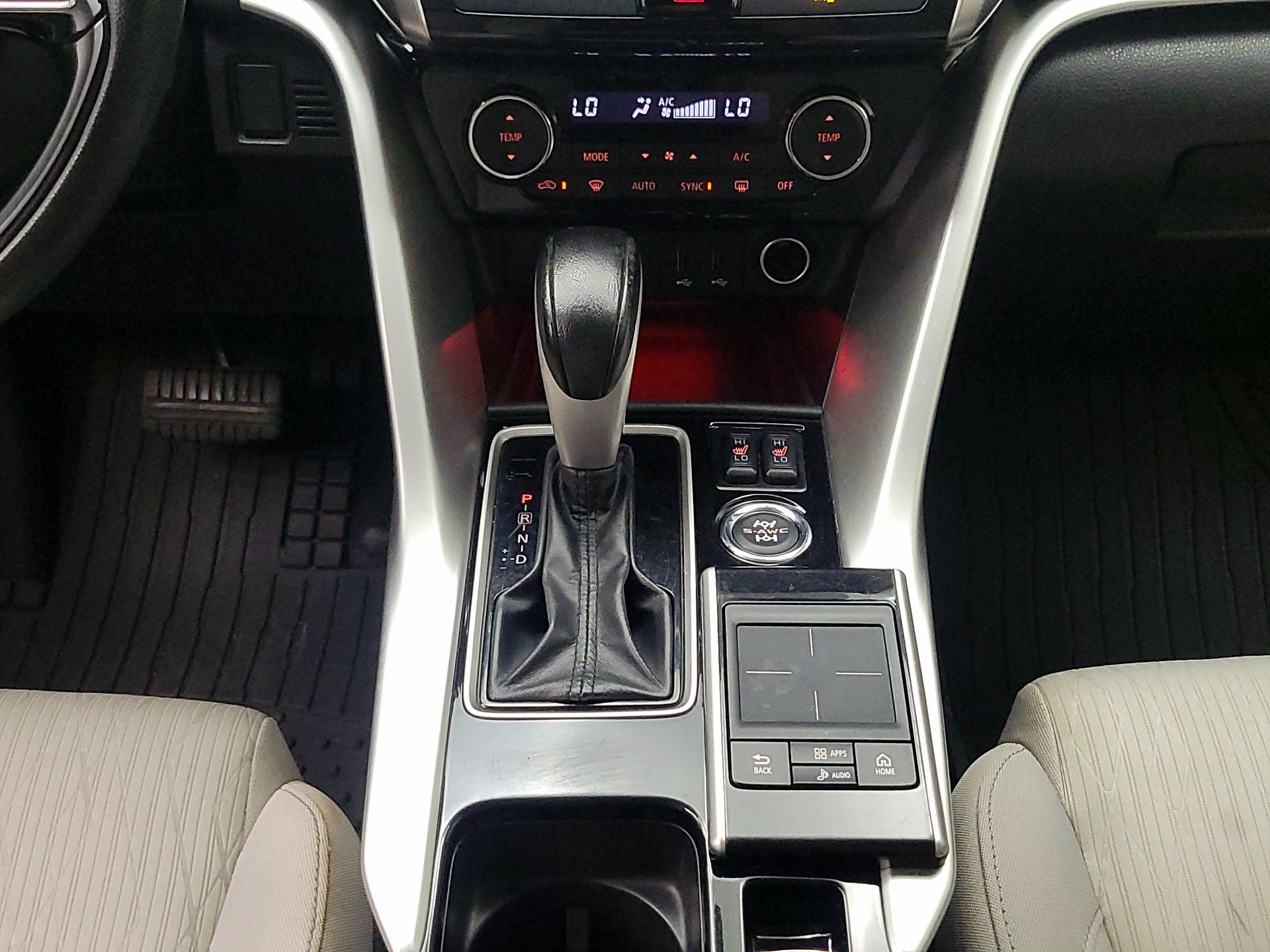 Thumbnail: 2019 Mitsubishi Eclipse Cross - 17