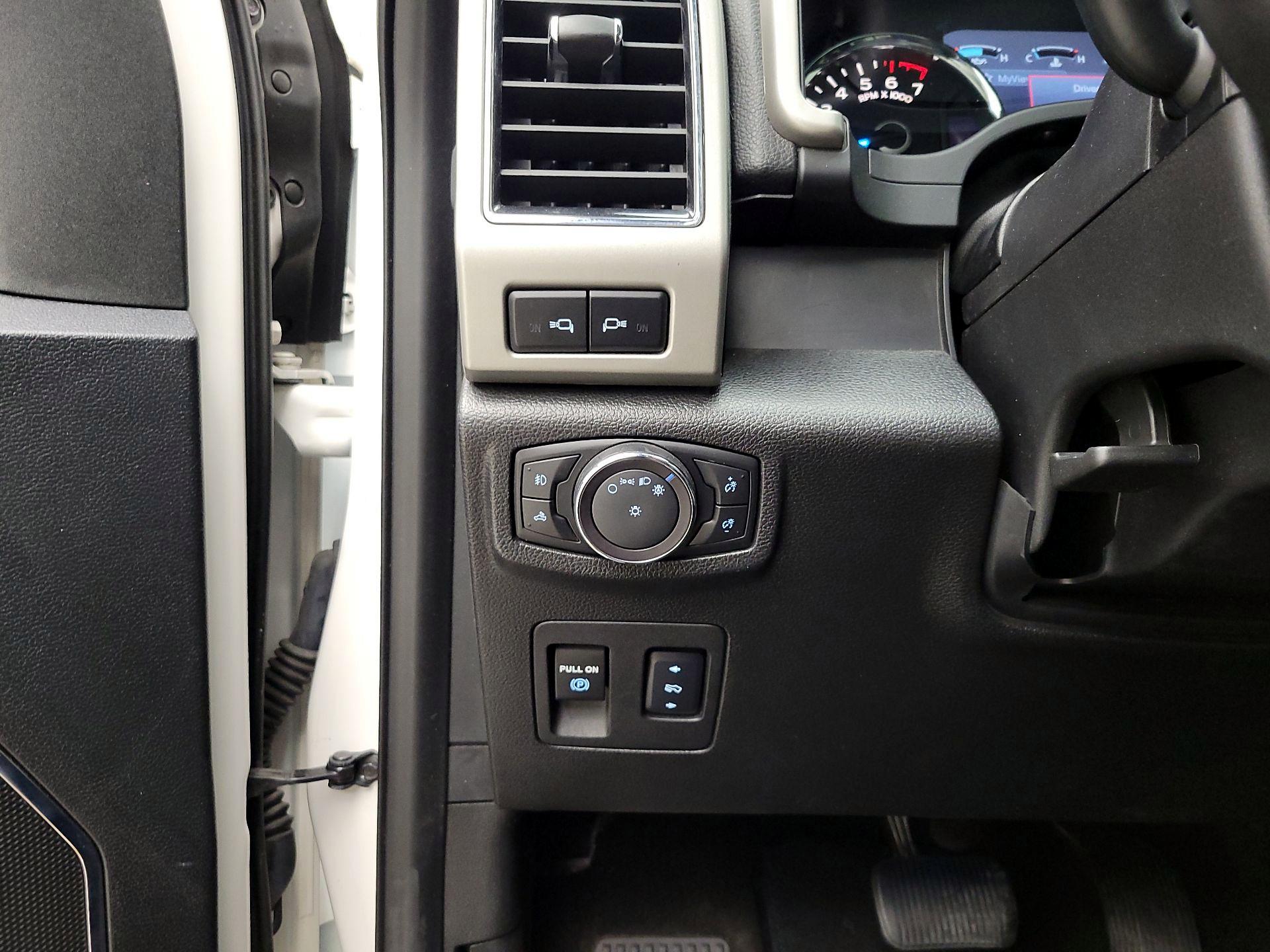 Thumbnail: 2018 Ford F-150 - 13