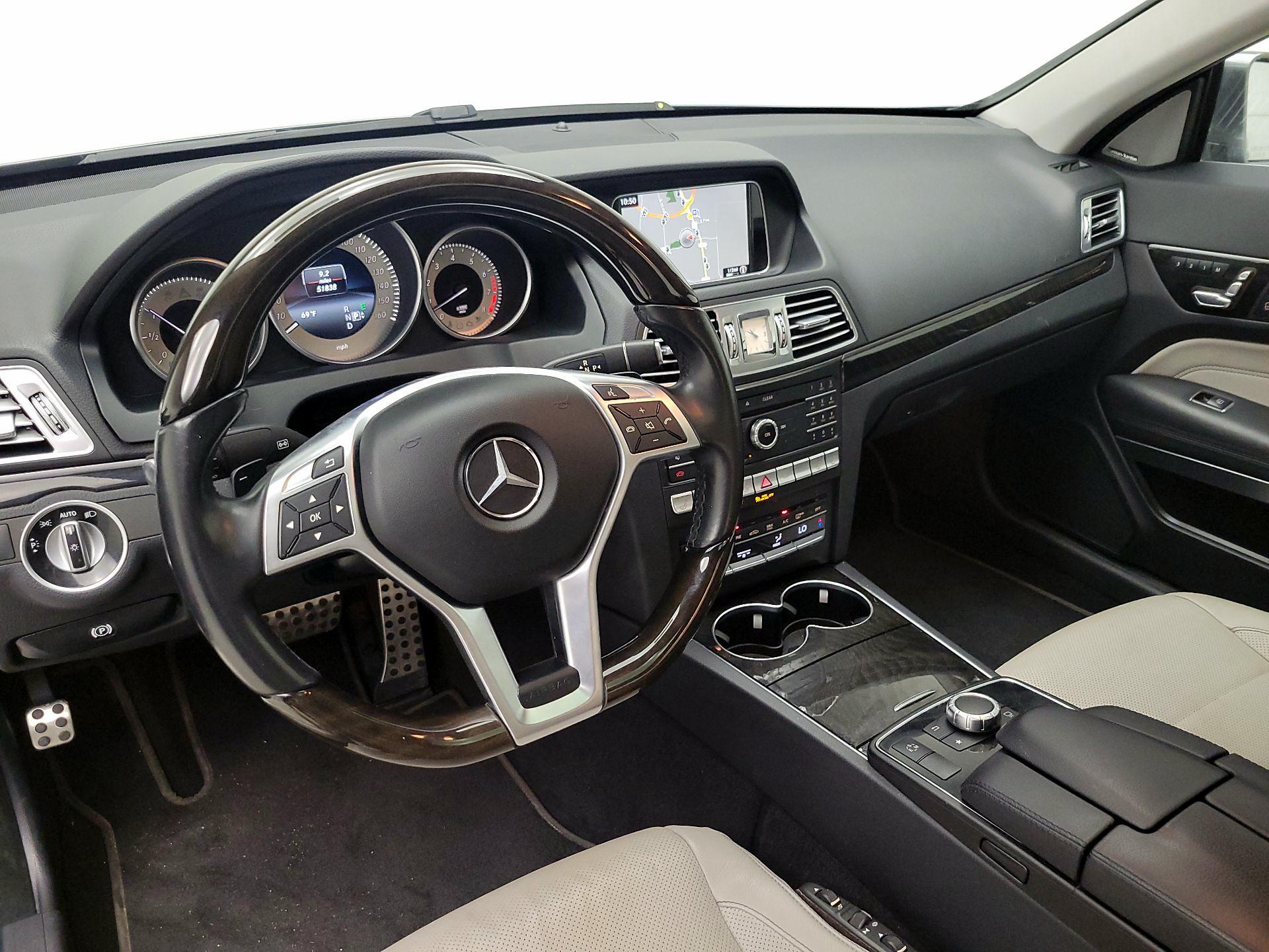 Thumbnail: 2017 Mercedes-Benz E-Class - 9