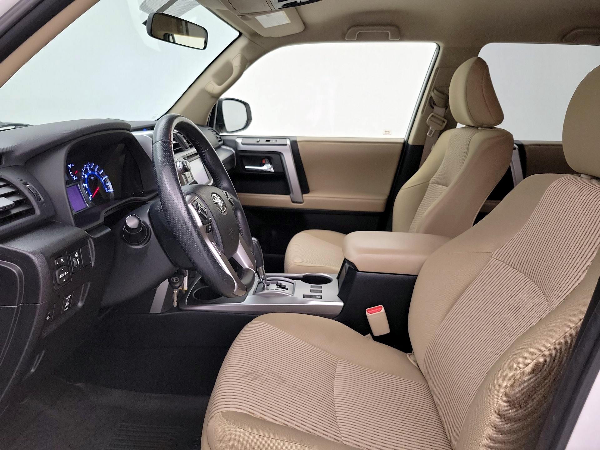 Thumbnail: 2016 Toyota 4Runner - 11