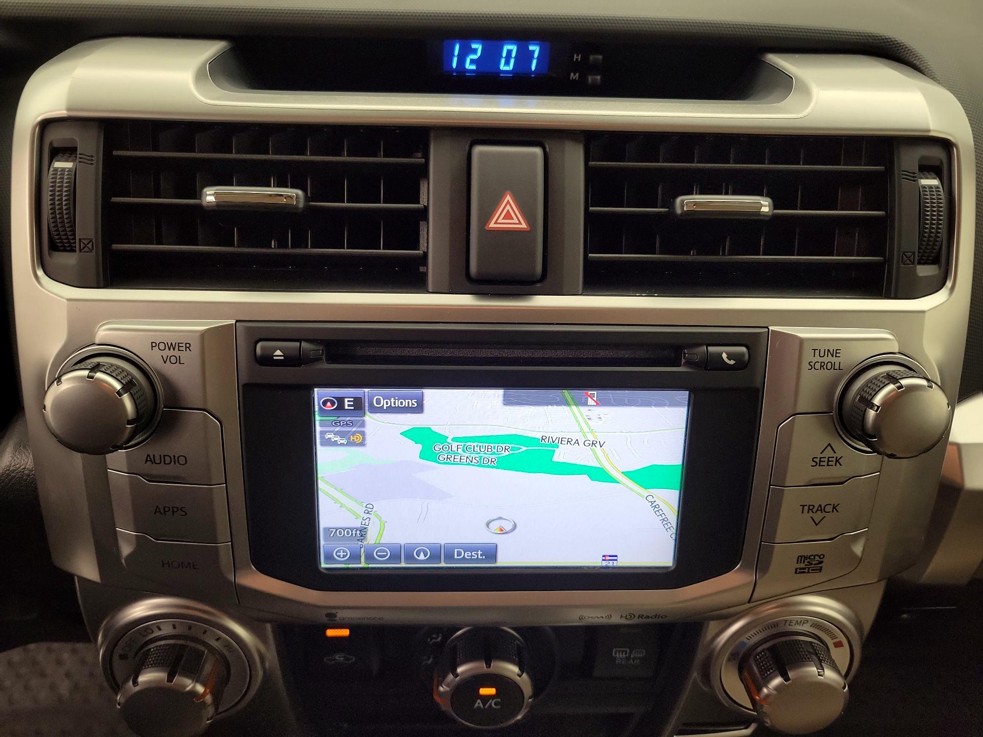 Thumbnail: 2016 Toyota 4Runner - 14