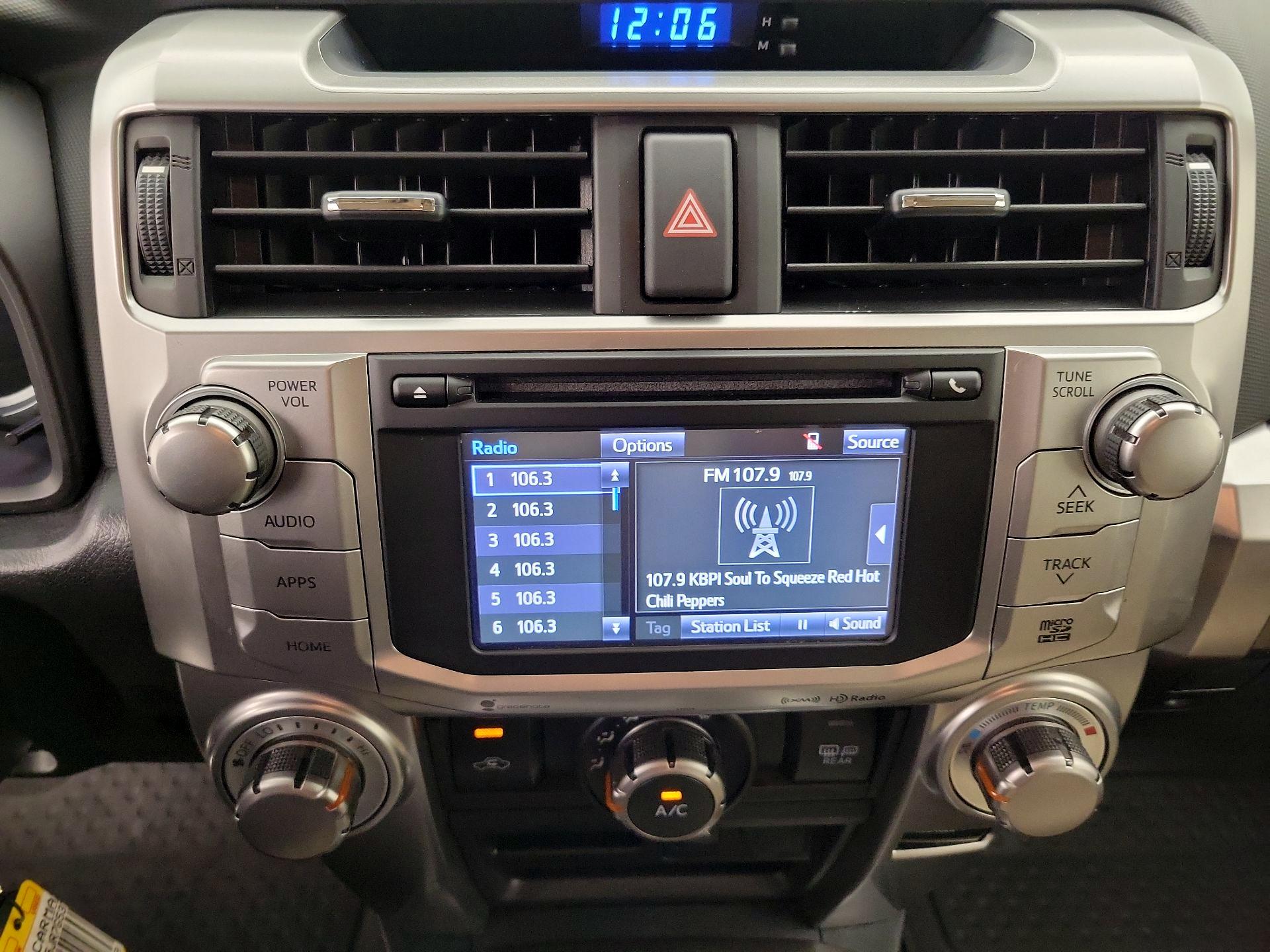 Thumbnail: 2016 Toyota 4Runner - 16
