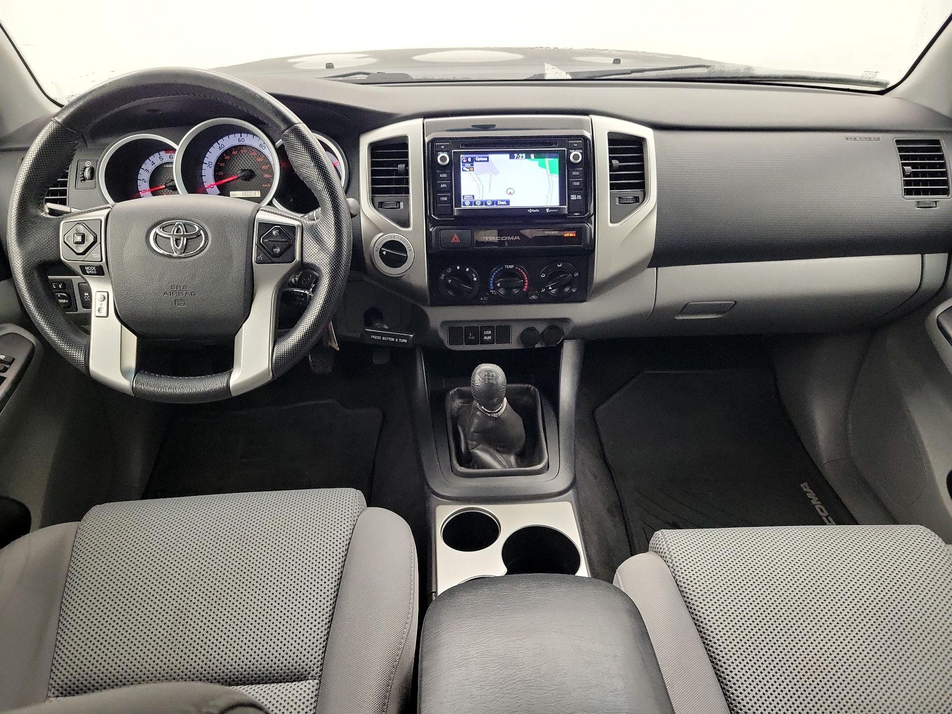 Thumbnail: 2015 Toyota Tacoma - 9