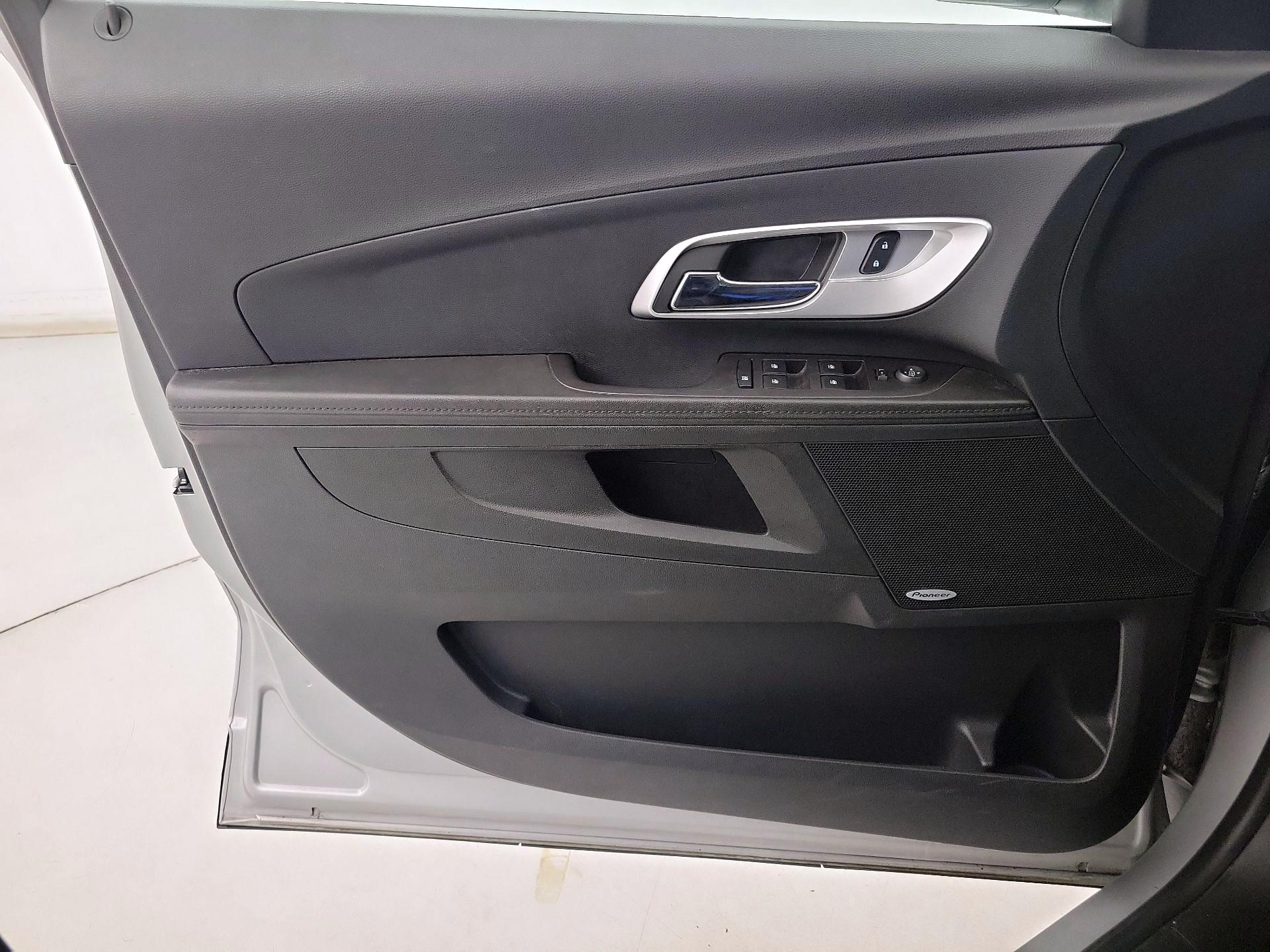 Thumbnail: 2016 Chevrolet Equinox - 12