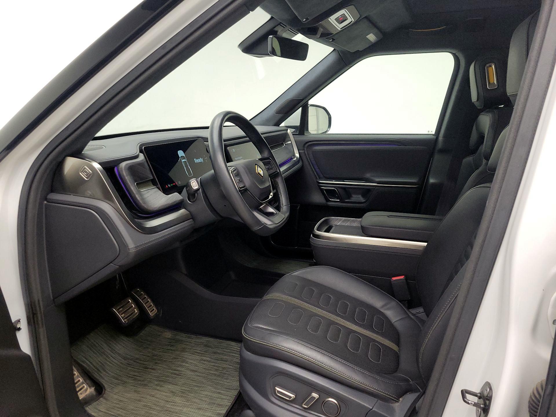 Thumbnail: 2022 Rivian R1T - 11