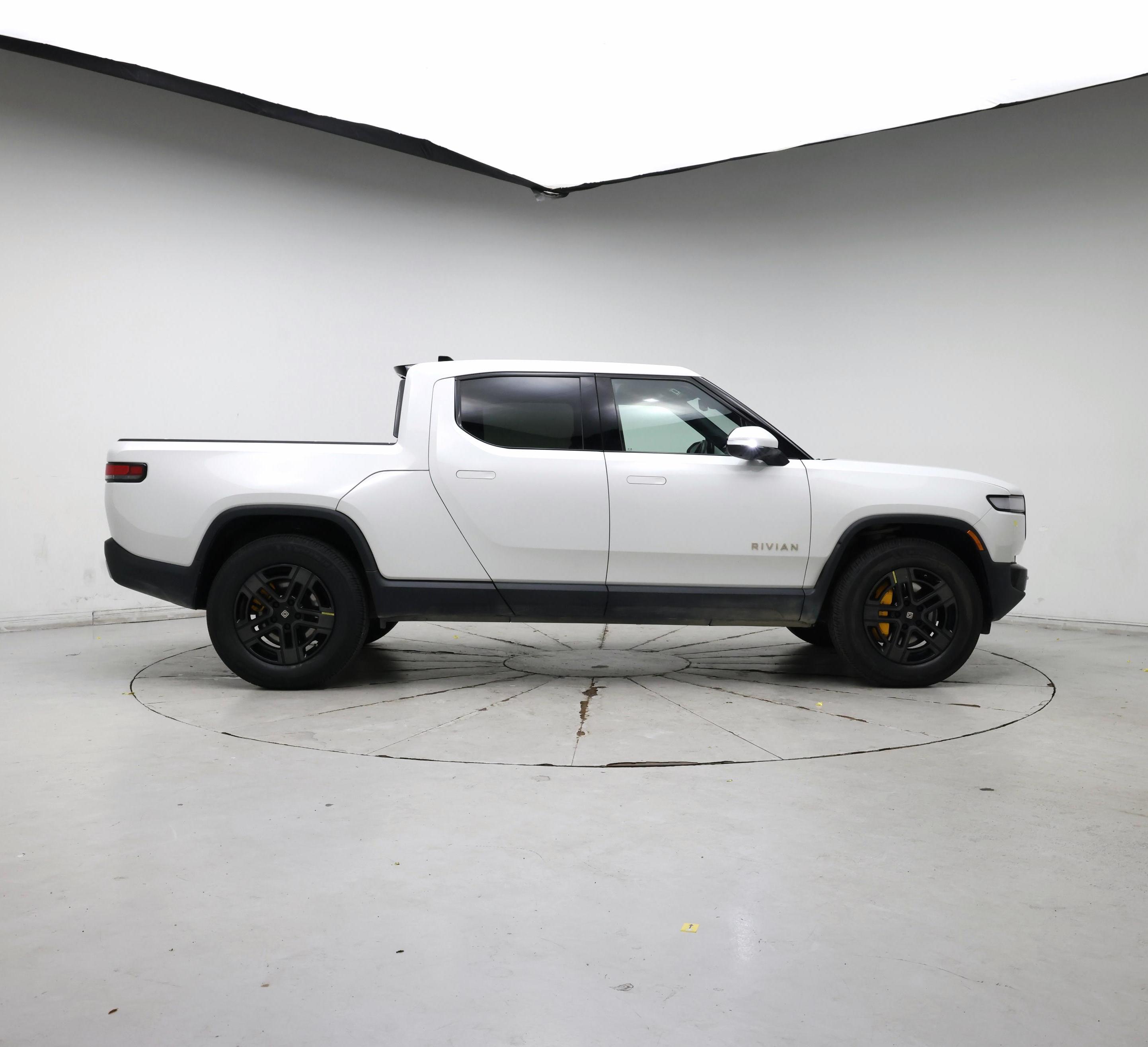 Thumbnail: 2022 Rivian R1T - 7