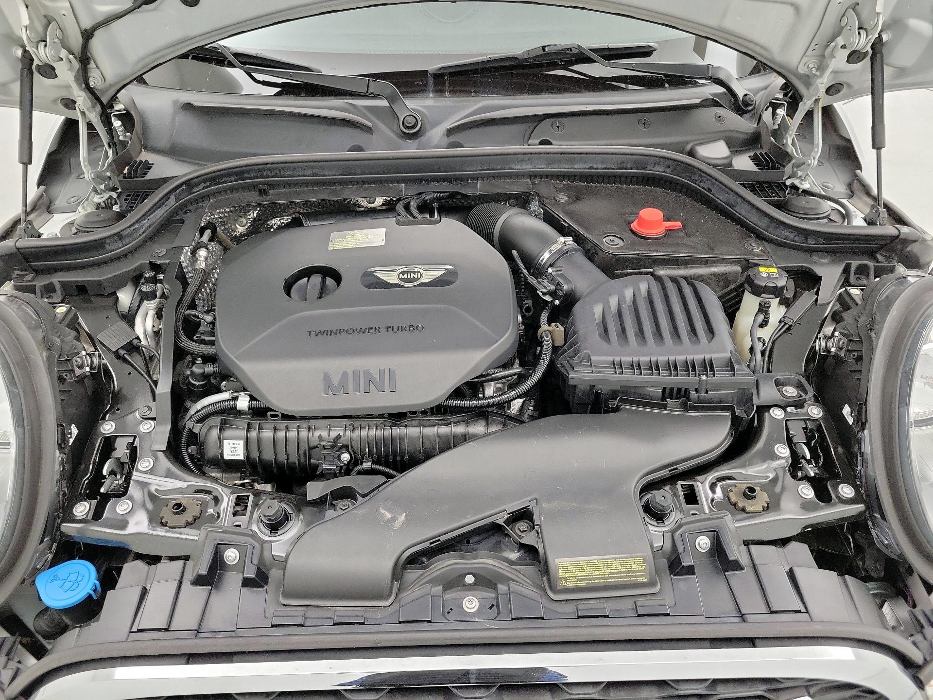 Thumbnail: 2015 MINI Cooper Hardtop - 20