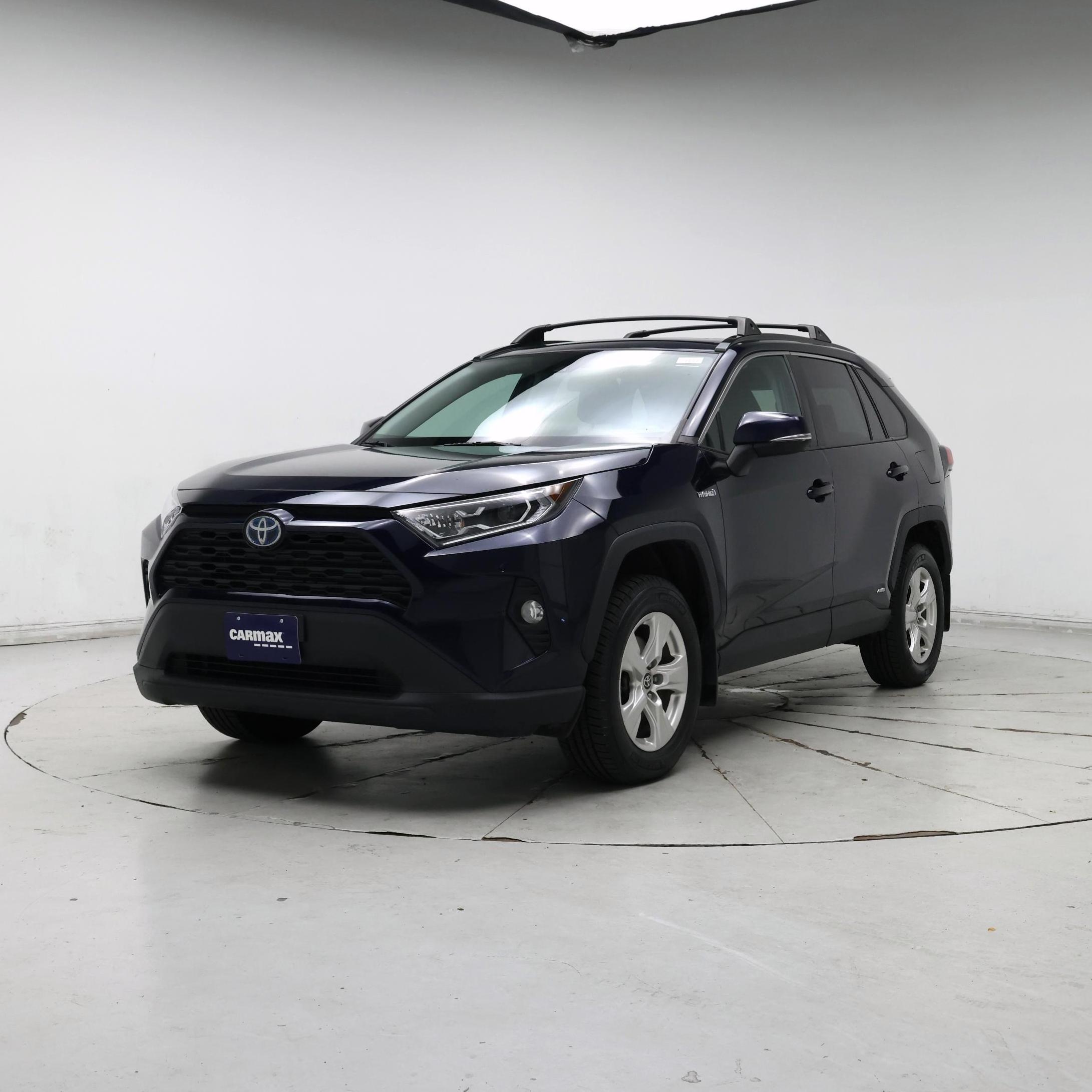 Thumbnail: 2021 Toyota RAV4 - 4