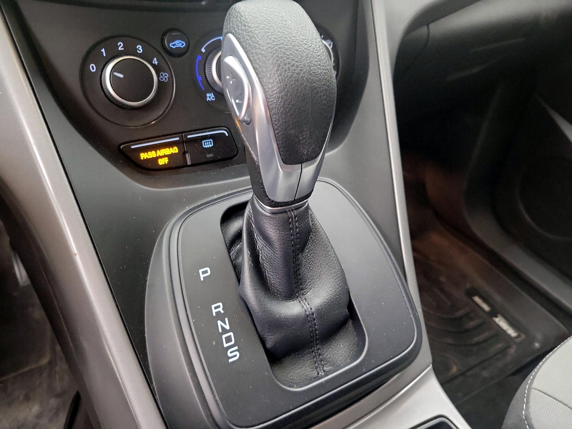 Thumbnail: 2016 Ford Escape - 17