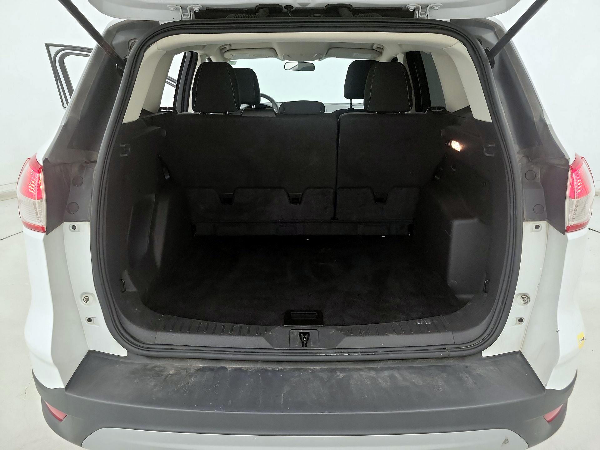 Thumbnail: 2016 Ford Escape - 20
