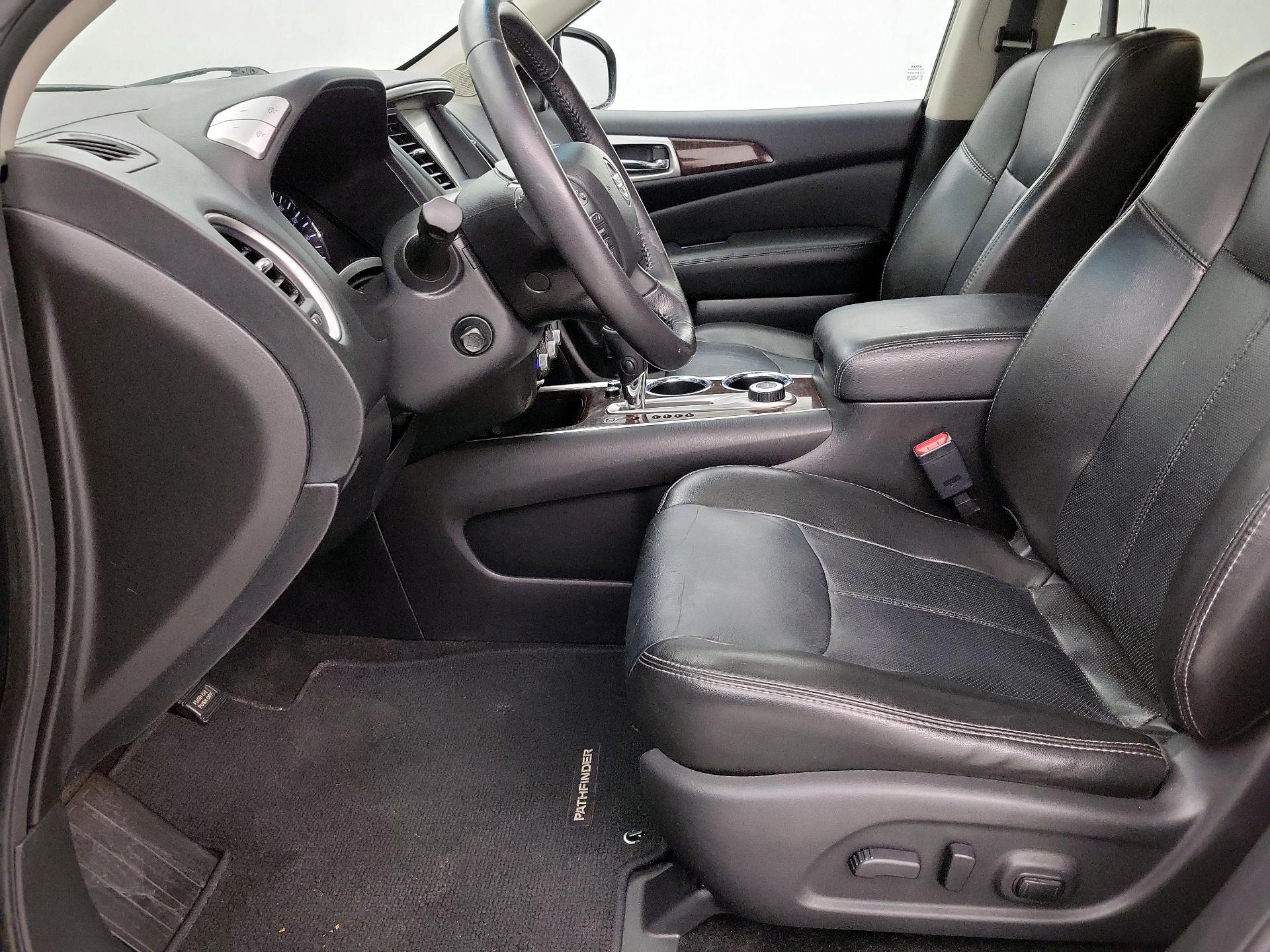 Thumbnail: 2014 Nissan Pathfinder - 11
