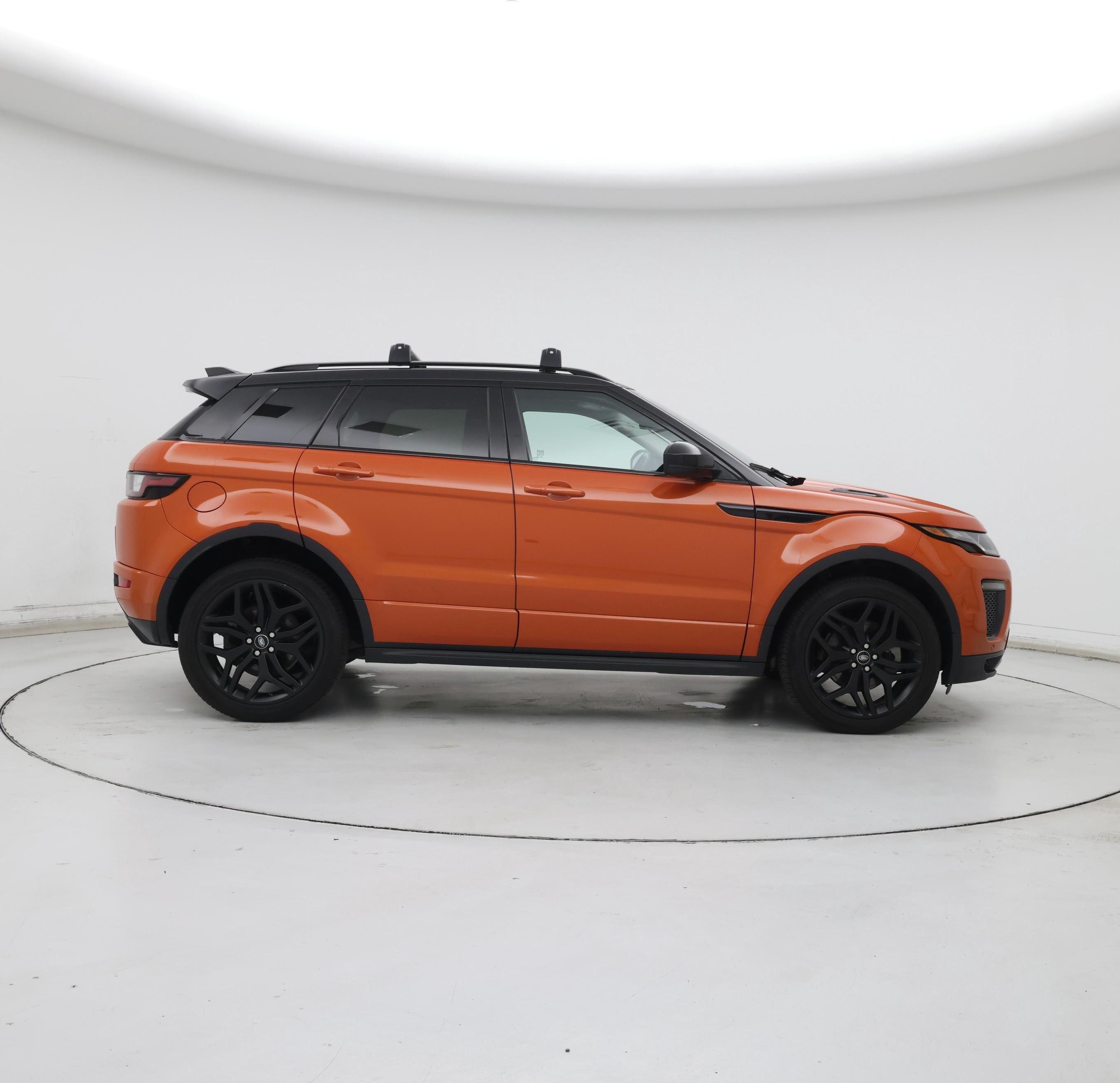 Thumbnail: 2017 Land Rover Range Rover Evoque - 7