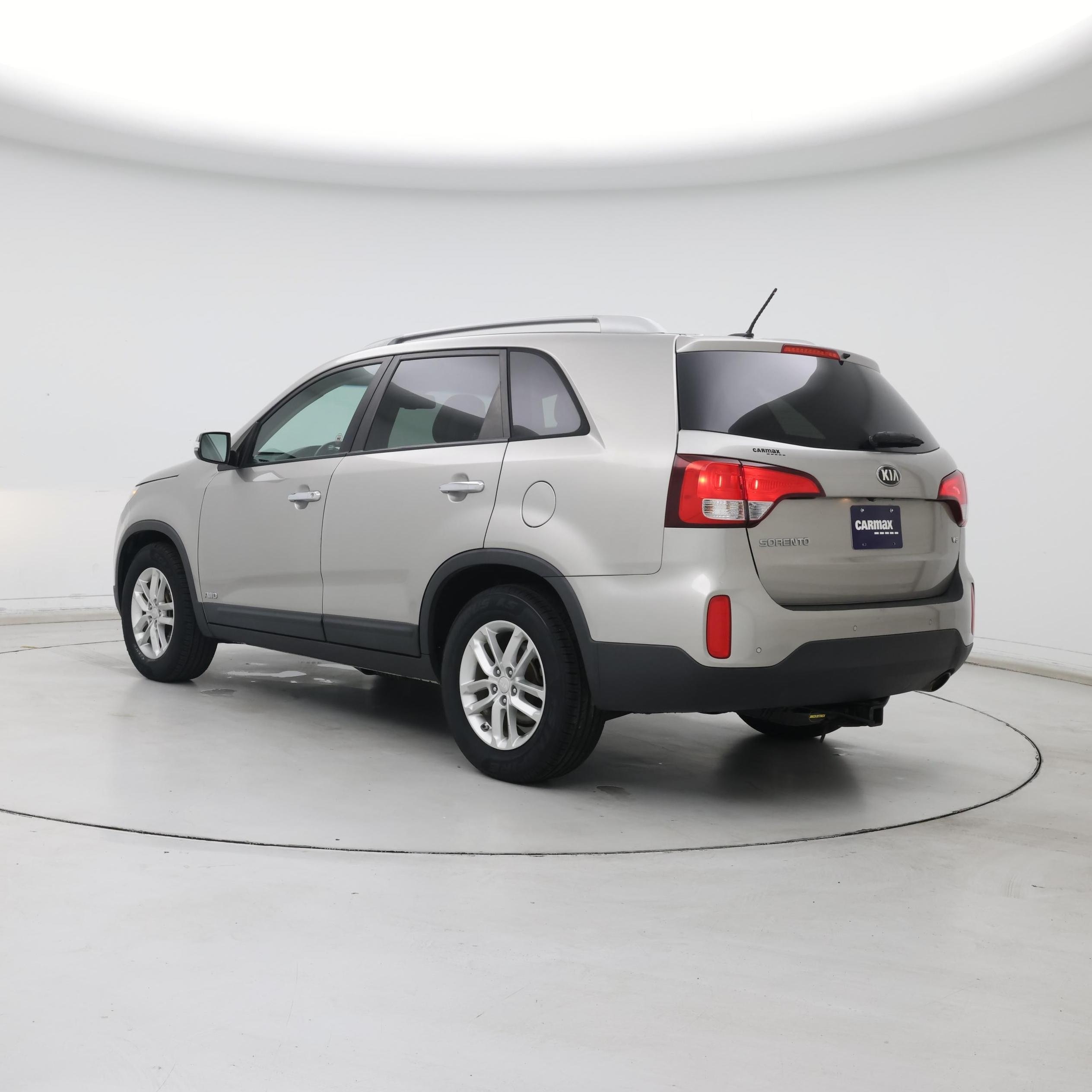 Thumbnail: 2015 Kia Sorento - 2