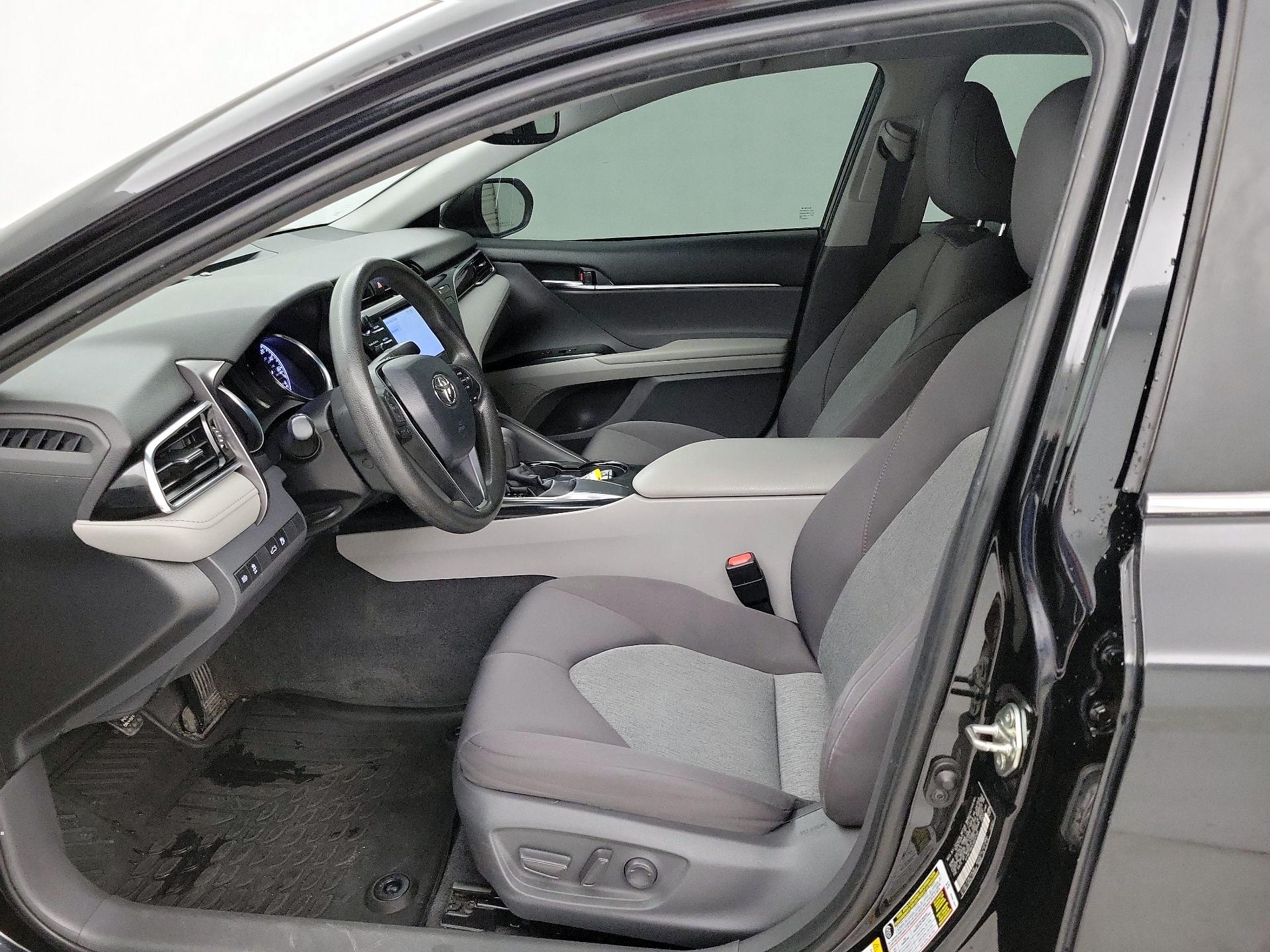 Thumbnail: 2018 Toyota Camry - 11