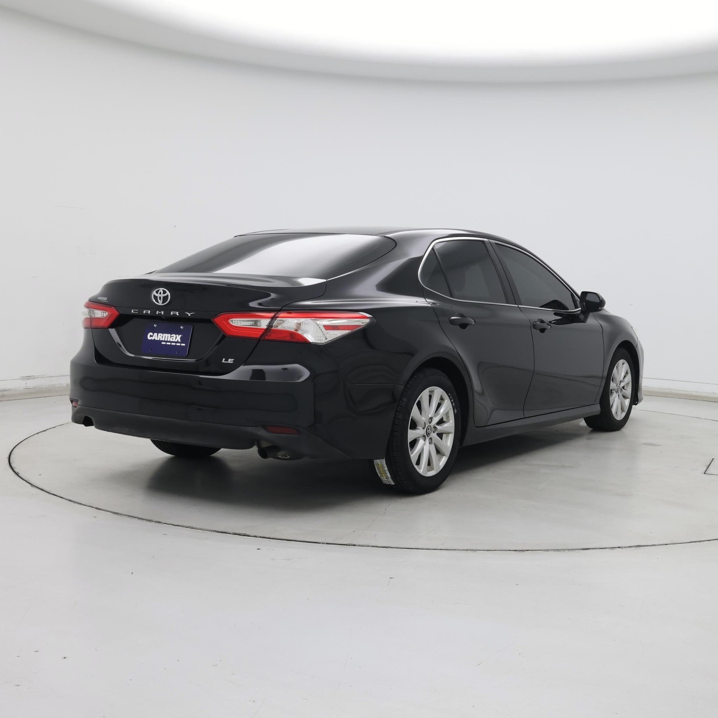Thumbnail: 2018 Toyota Camry - 8