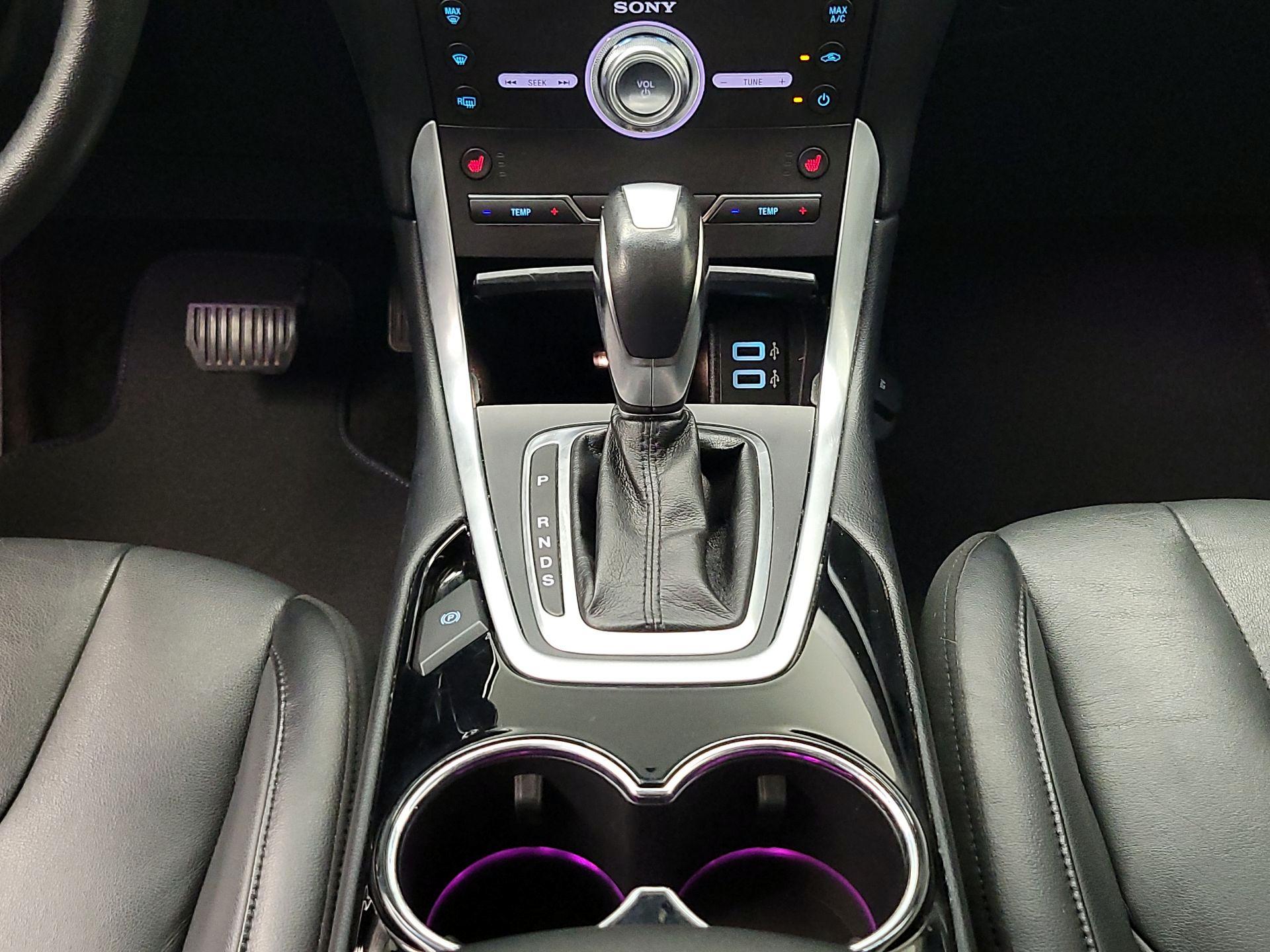 Thumbnail: 2018 Ford Edge - 18