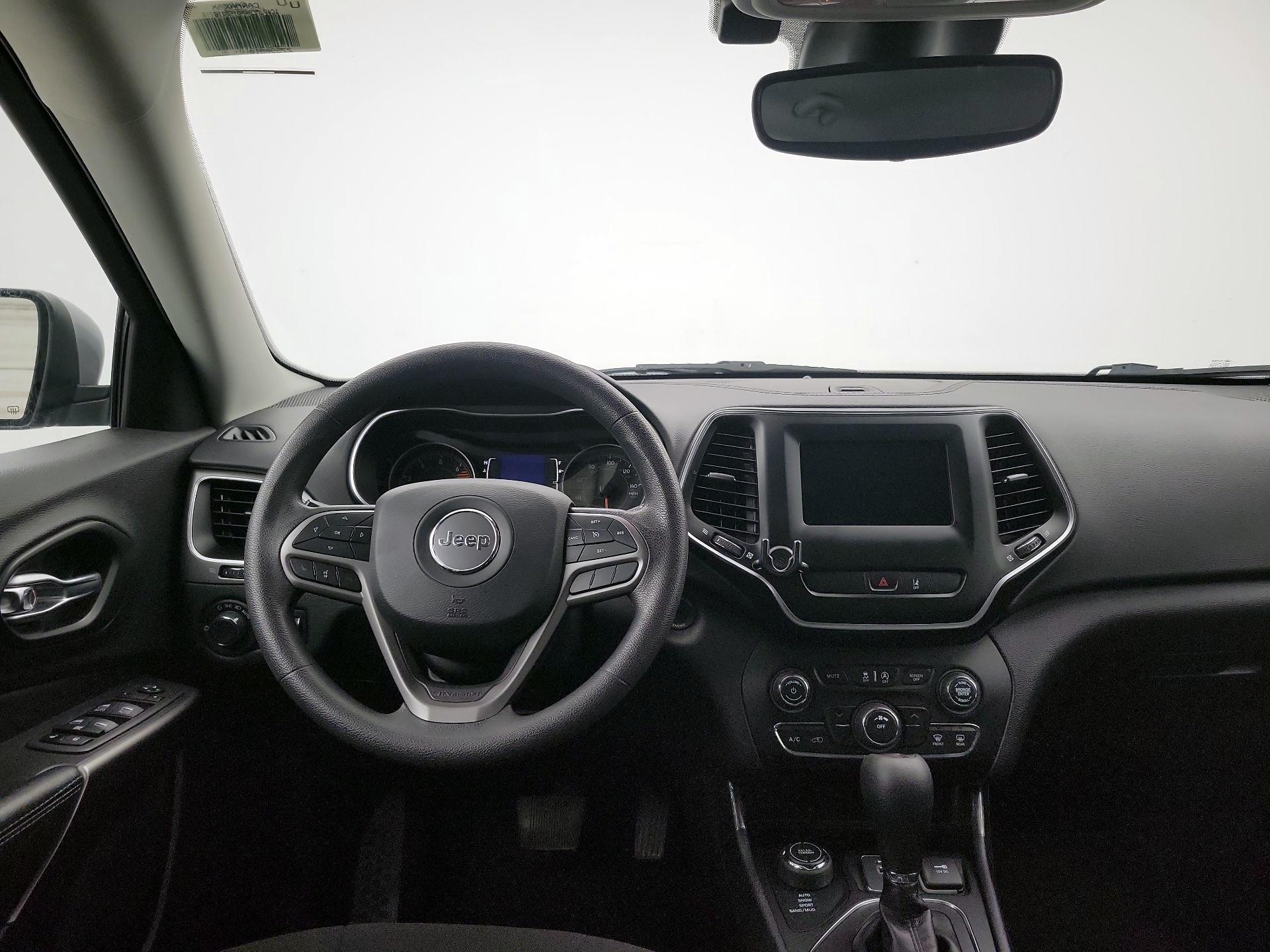 Thumbnail: 2021 Jeep Cherokee - 9