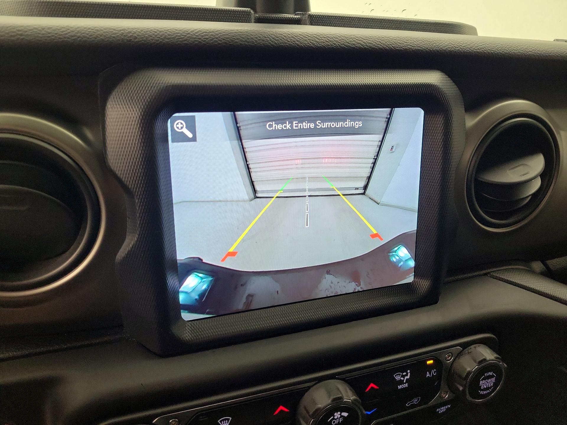 Thumbnail: 2021 Jeep Gladiator - 15