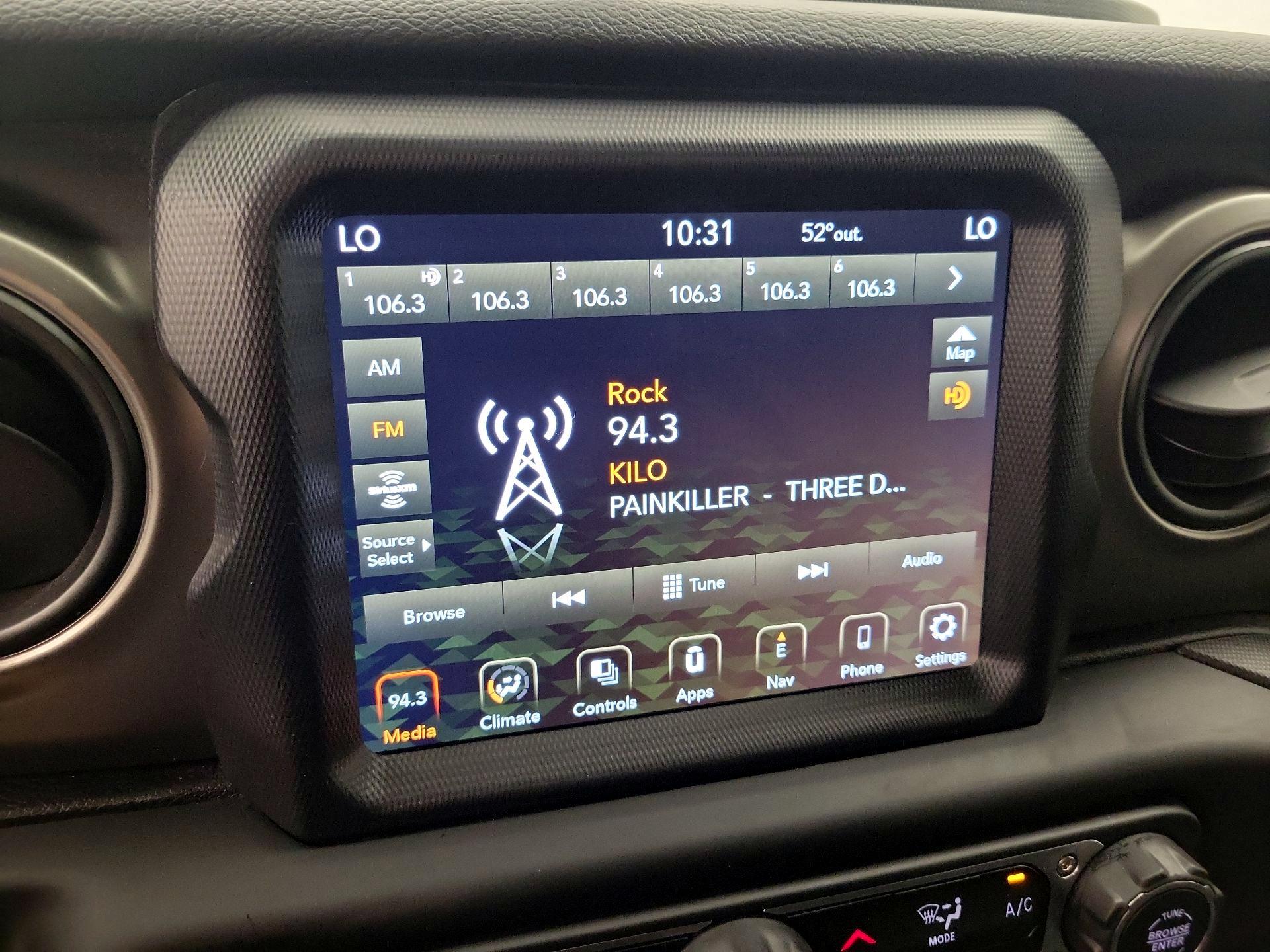 Thumbnail: 2021 Jeep Gladiator - 16