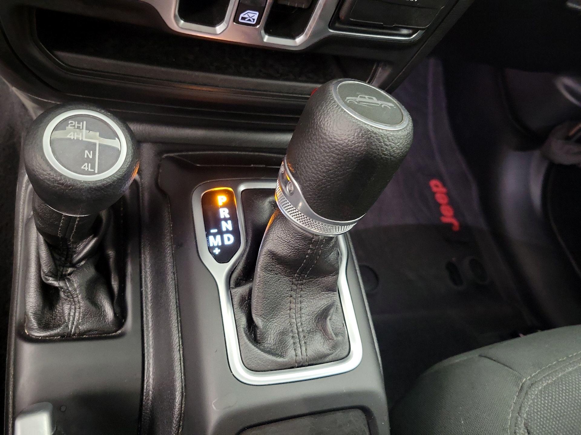 Thumbnail: 2021 Jeep Gladiator - 18