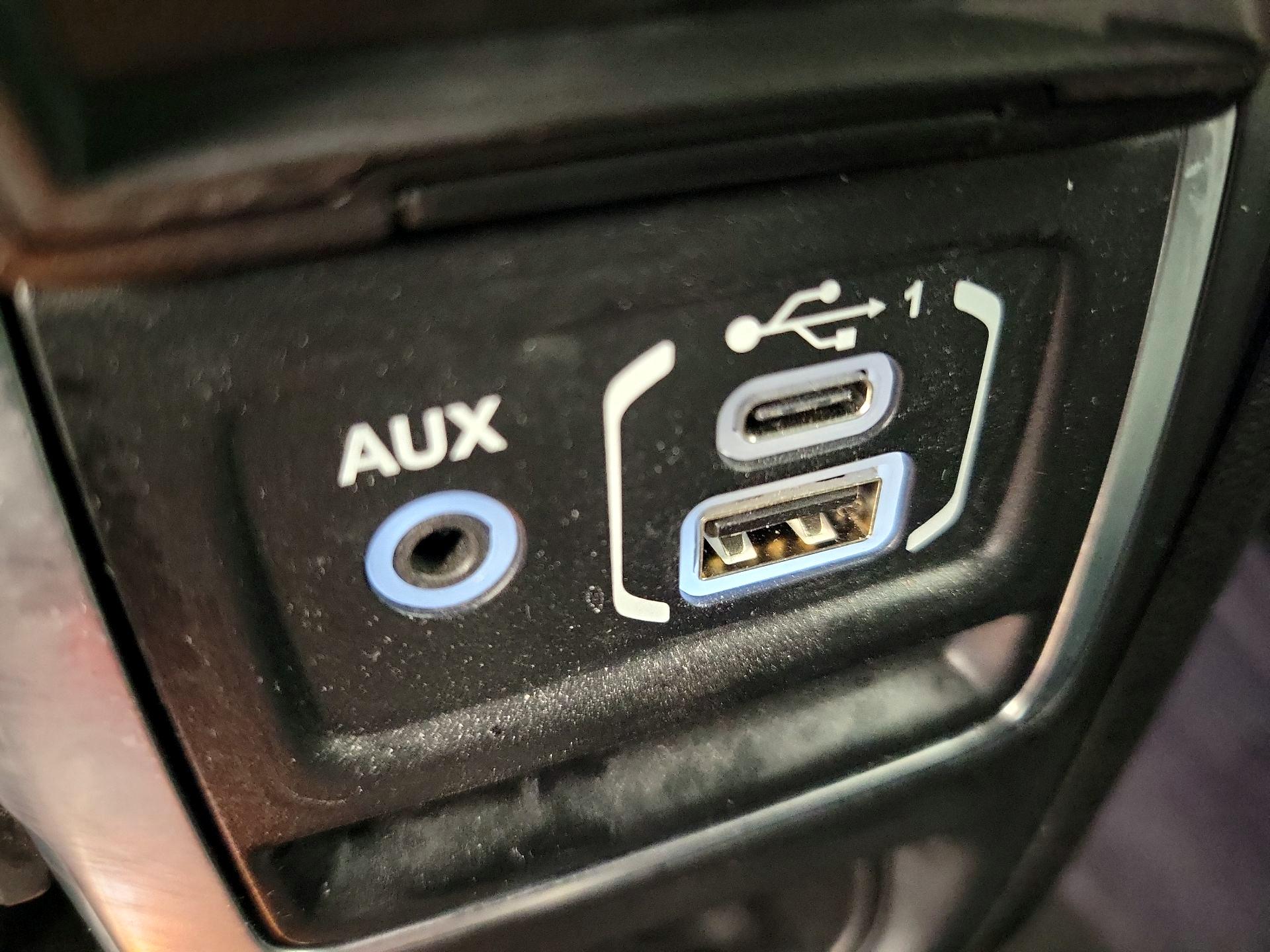 Thumbnail: 2021 Jeep Gladiator - 19